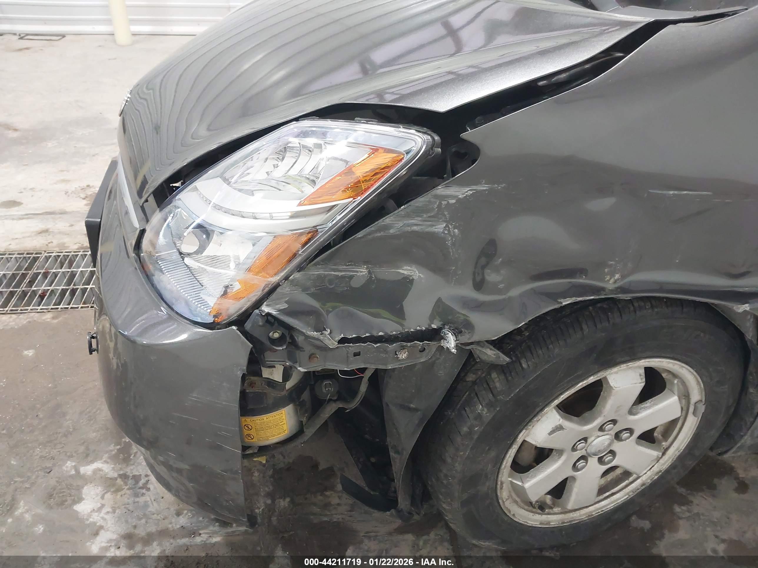 TOYOTA PRIUS image 6