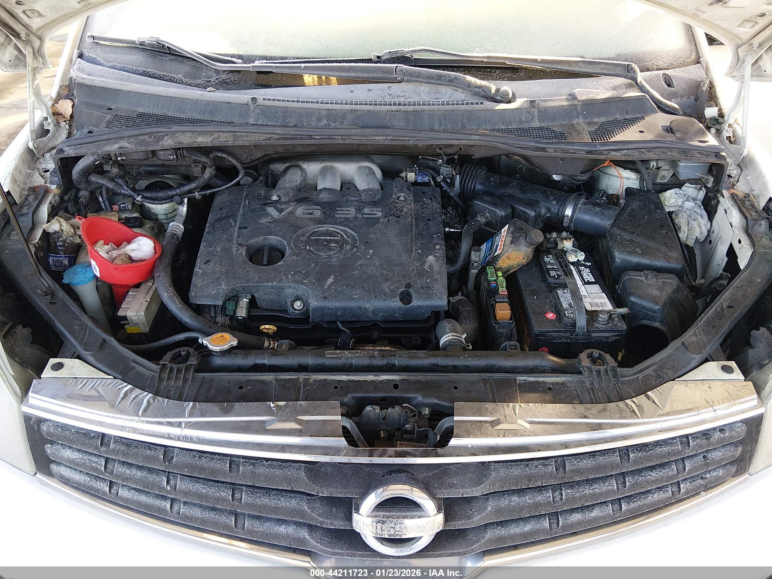 NISSAN QUEST image 10