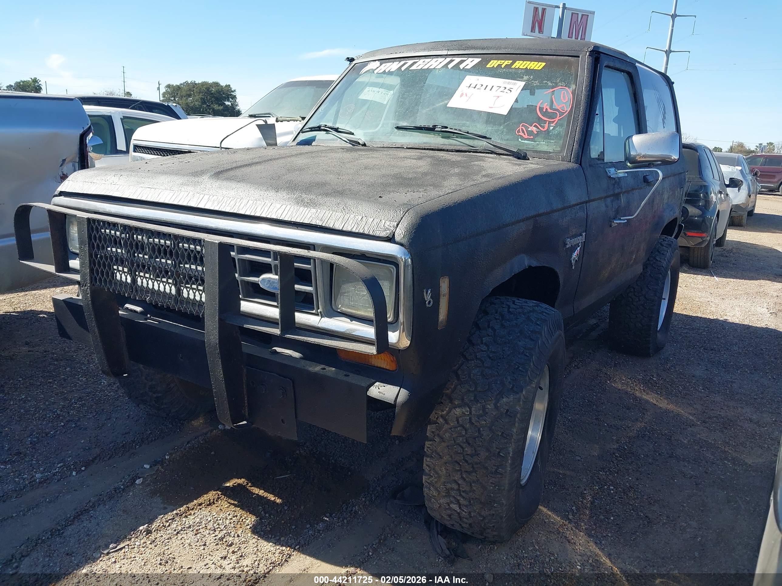 FORD BRONCO image 2