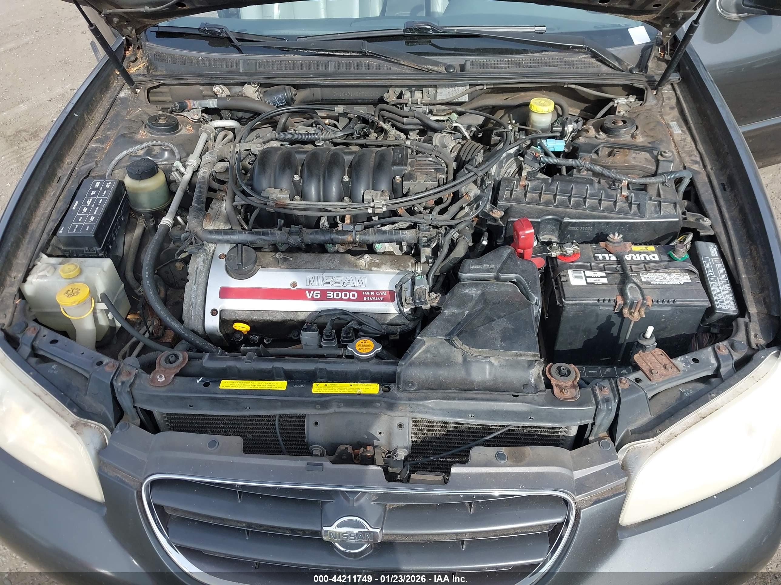 NISSAN MAXIMA image 10