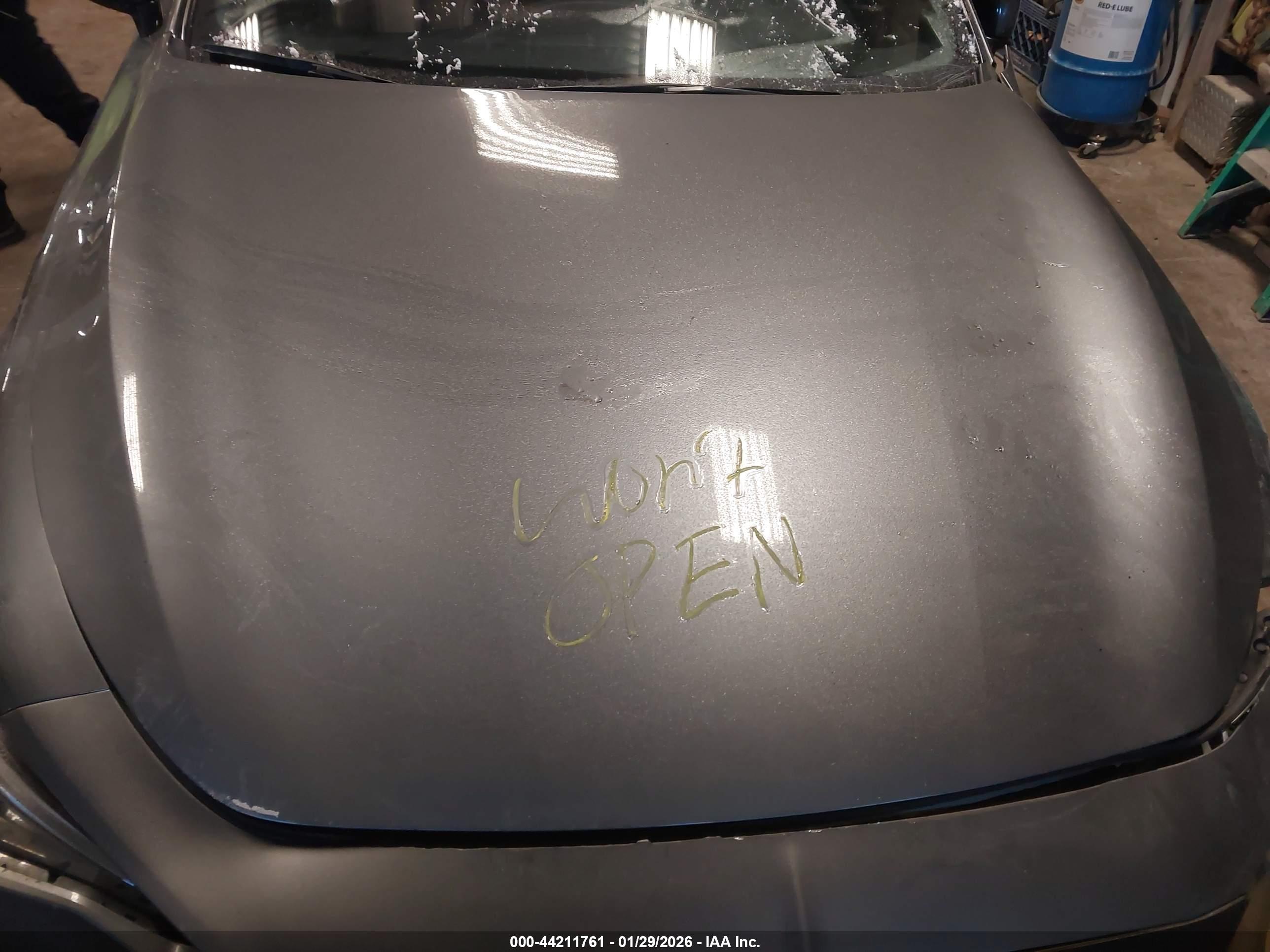INFINITI Q60 image 10