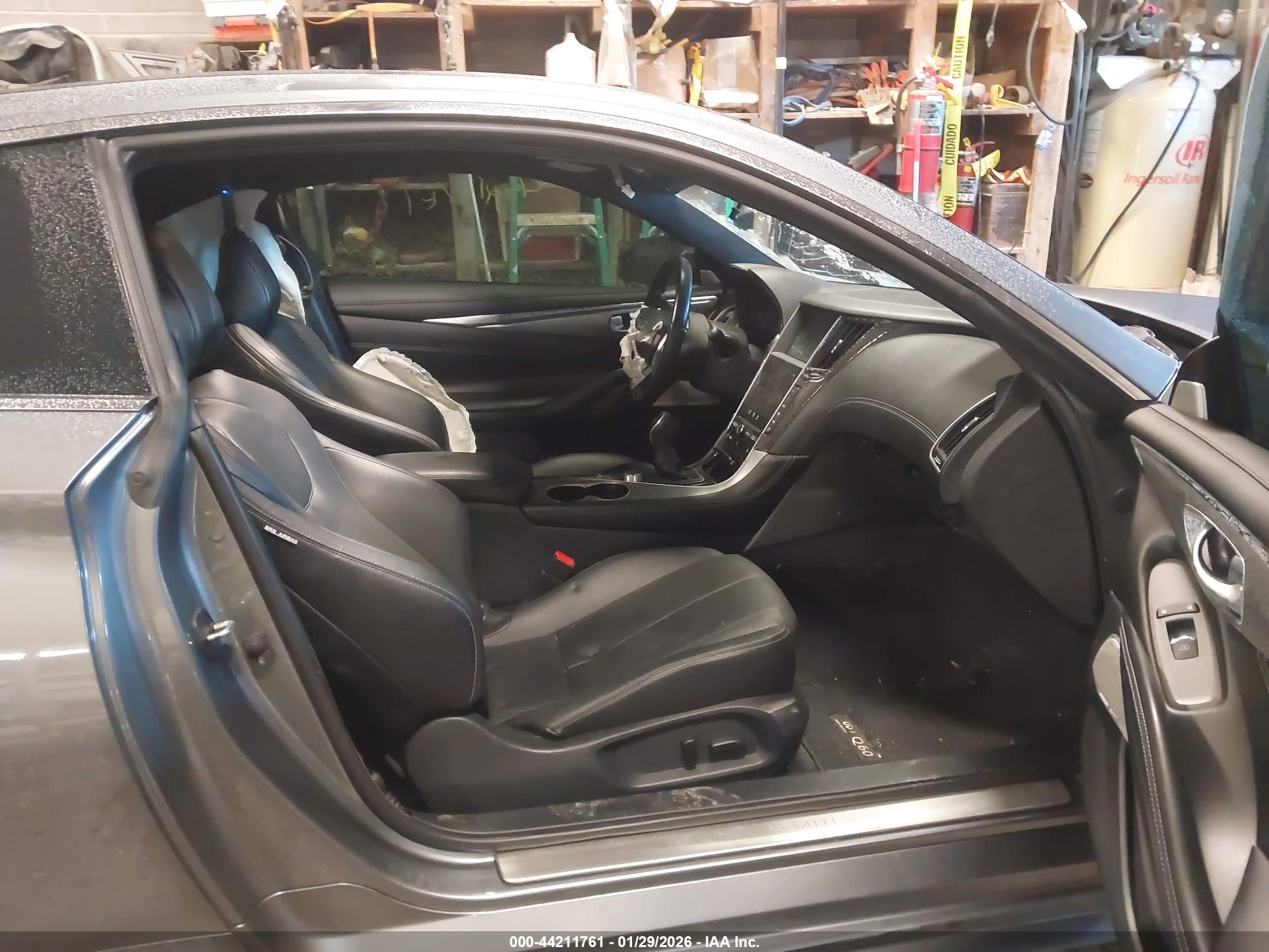 INFINITI Q60 image 5
