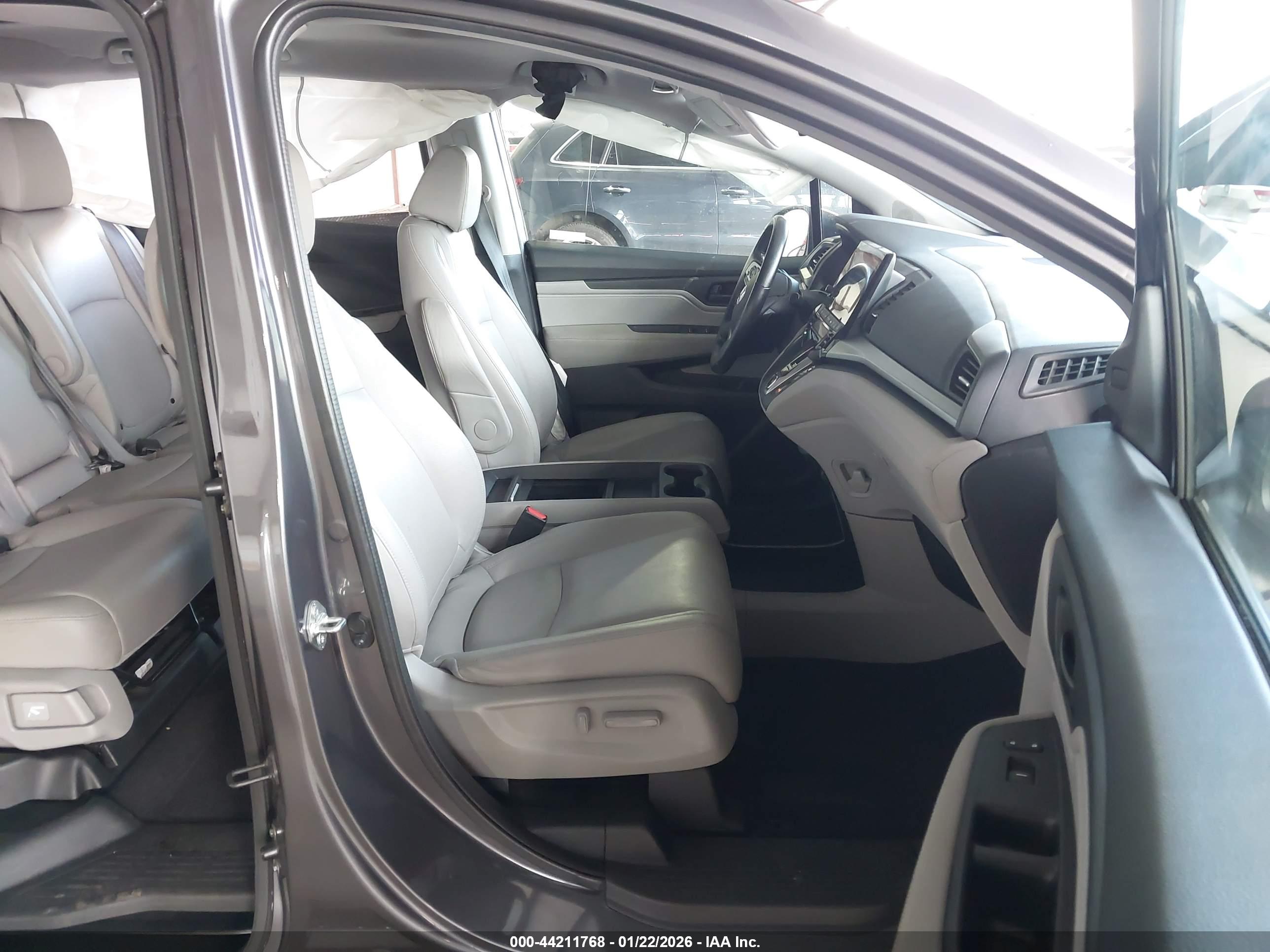 HONDA ODYSSEY image 5