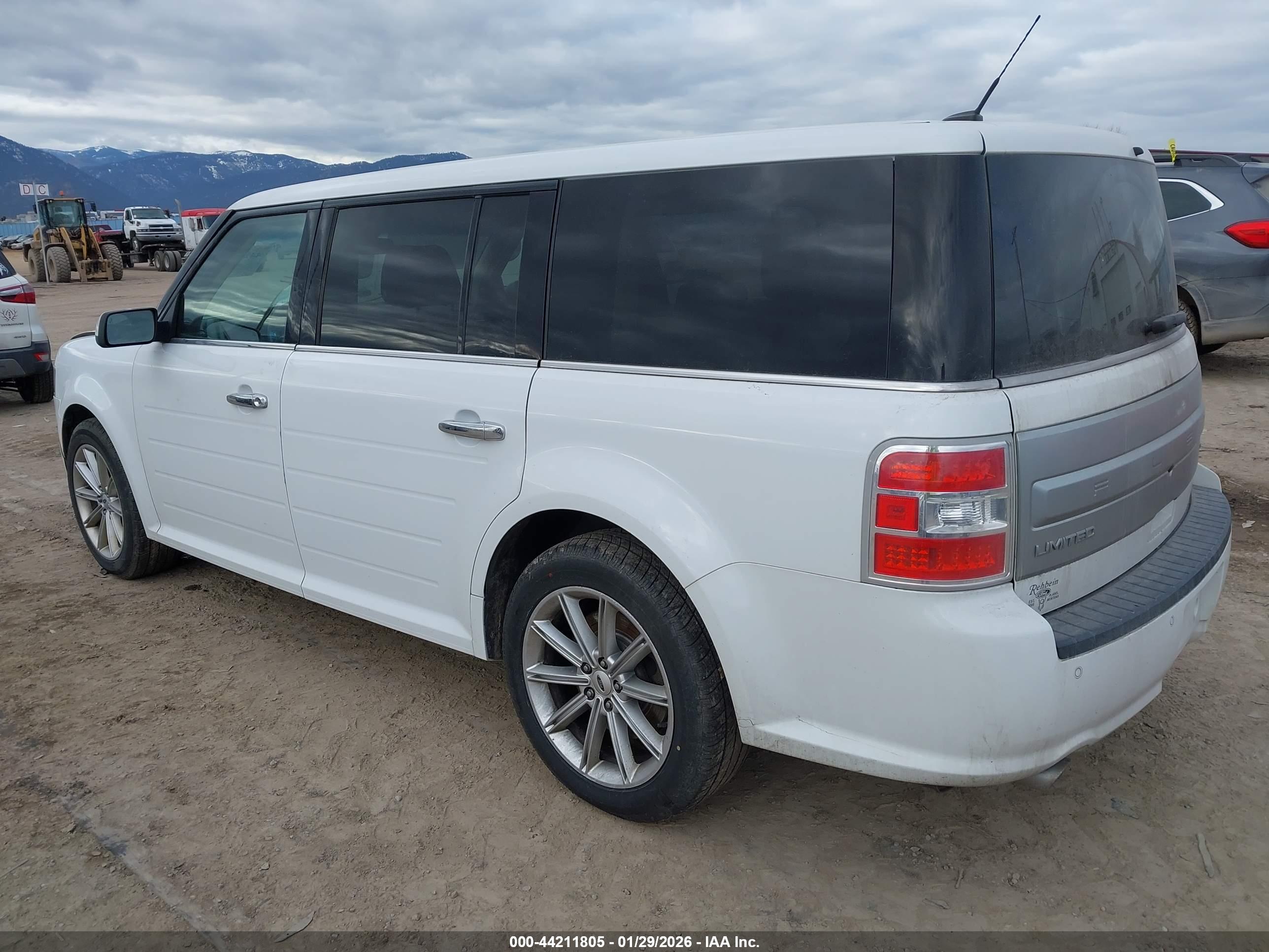 FORD FLEX image 3