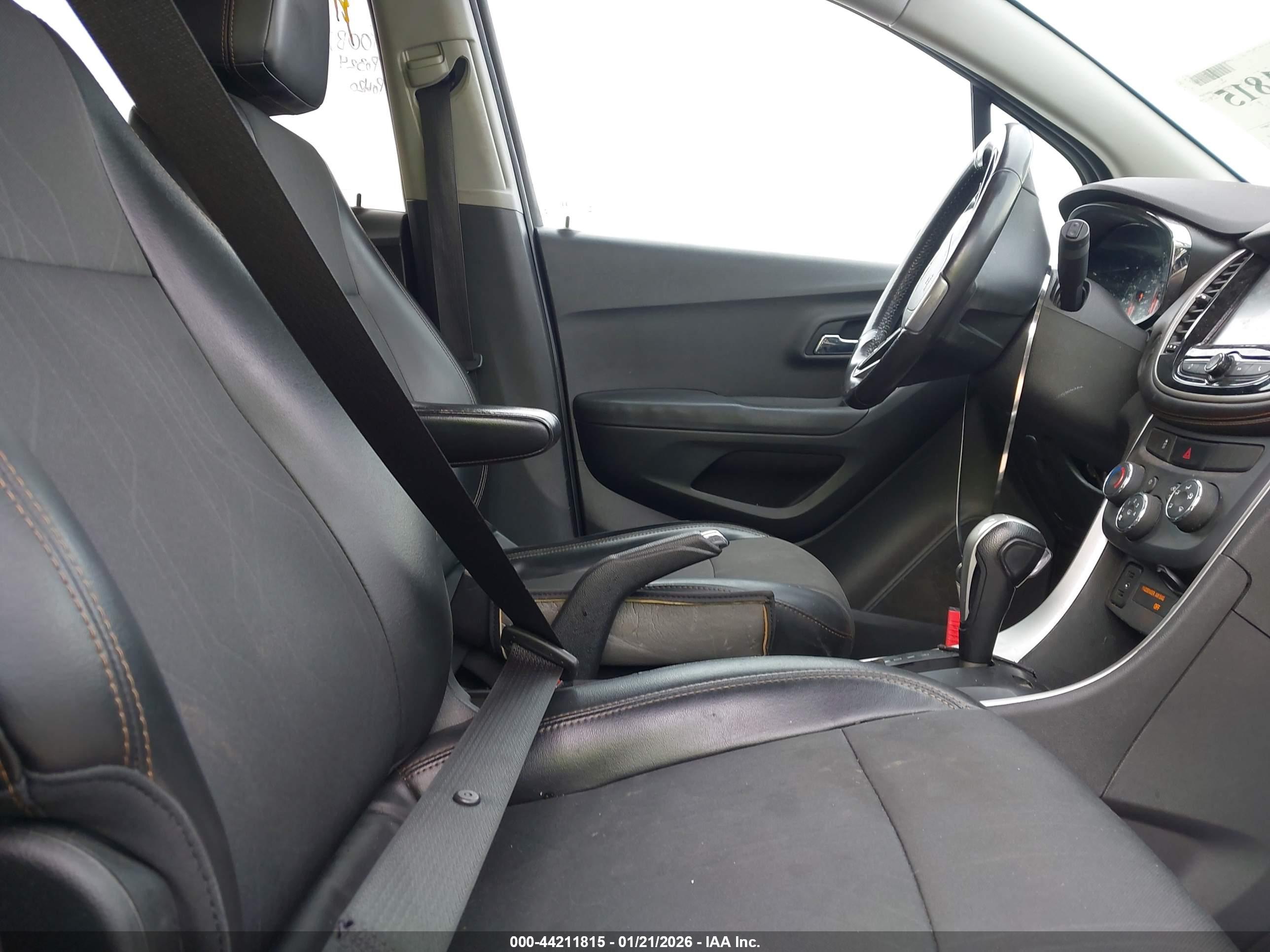 CHEVROLET TRAX image 5