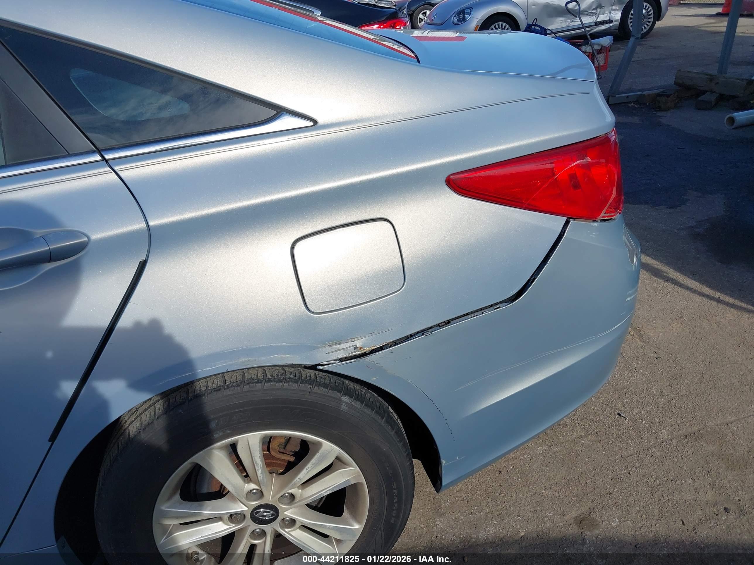 HYUNDAI SONATA image 6