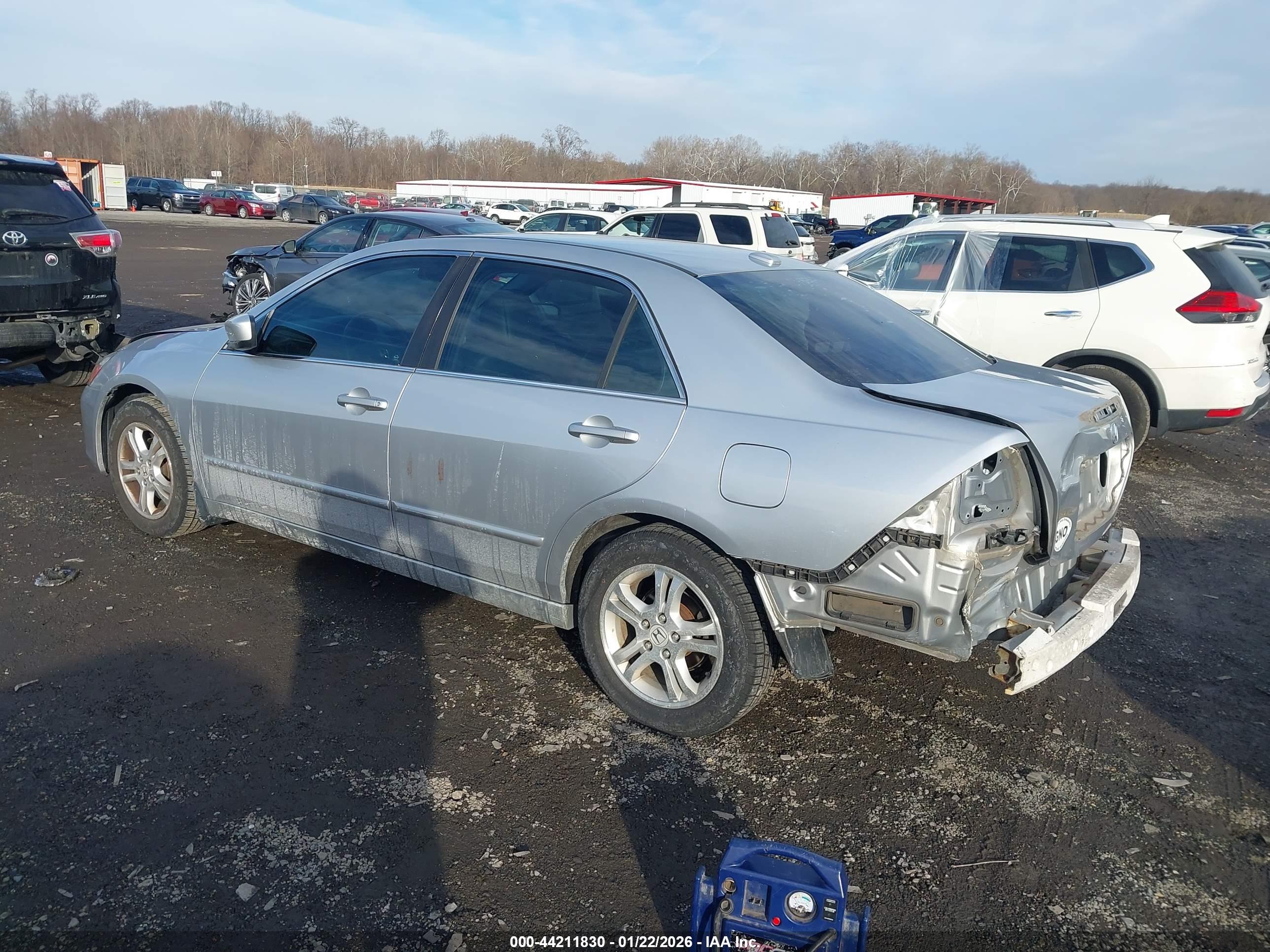 HONDA ACCORD image 3