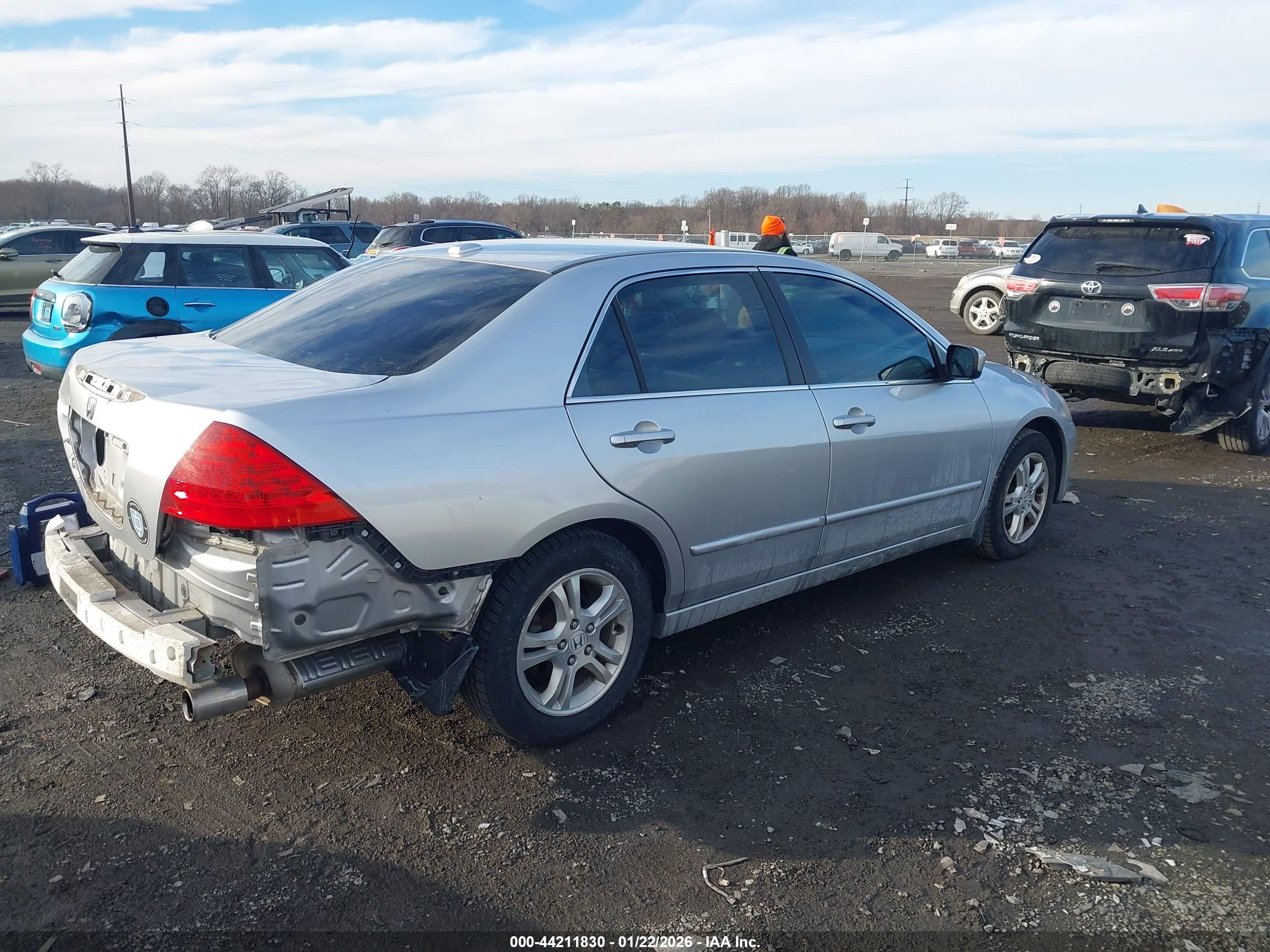 HONDA ACCORD image 4