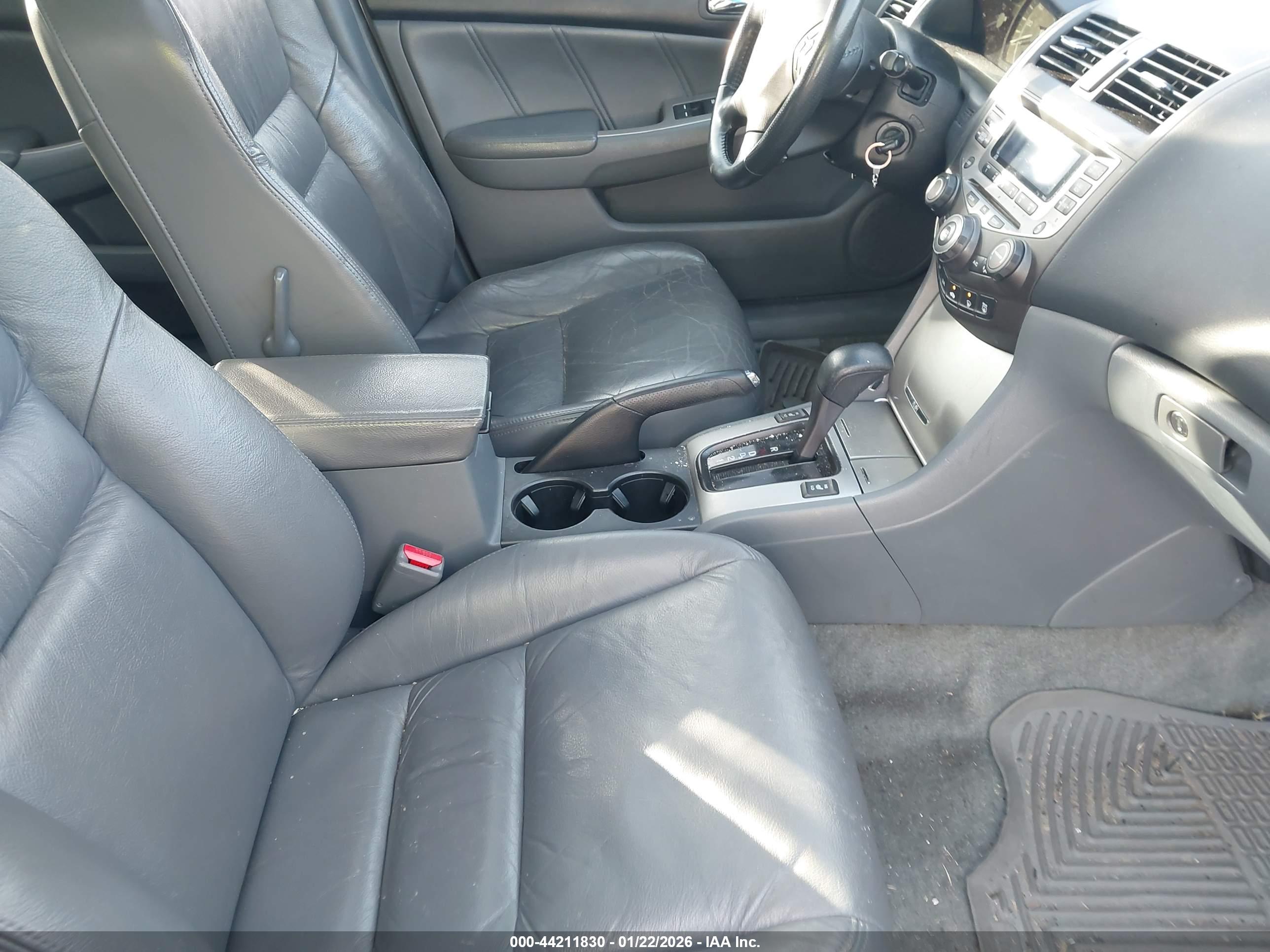 HONDA ACCORD image 5