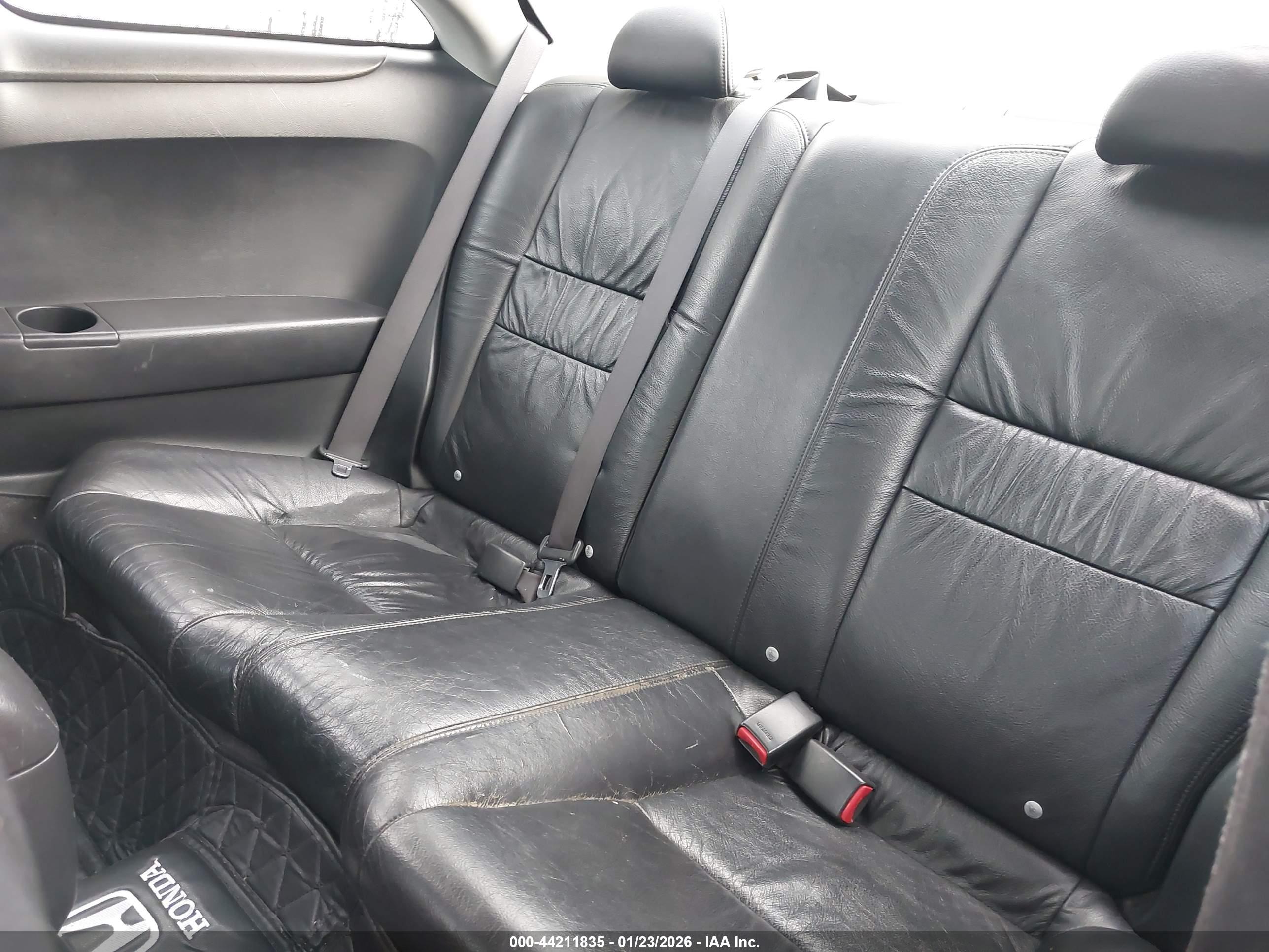 HONDA ACCORD image 8