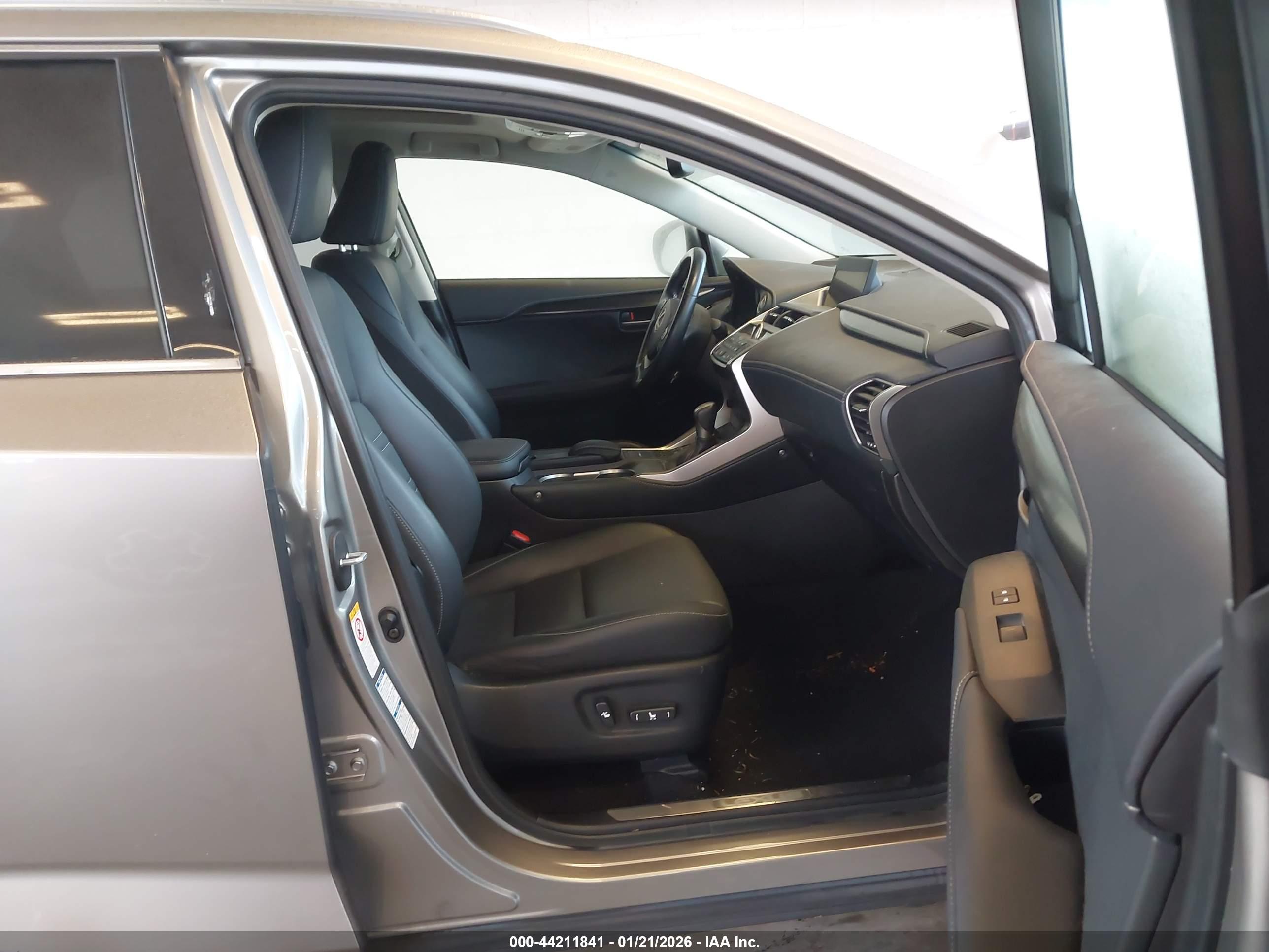LEXUS NX image 5