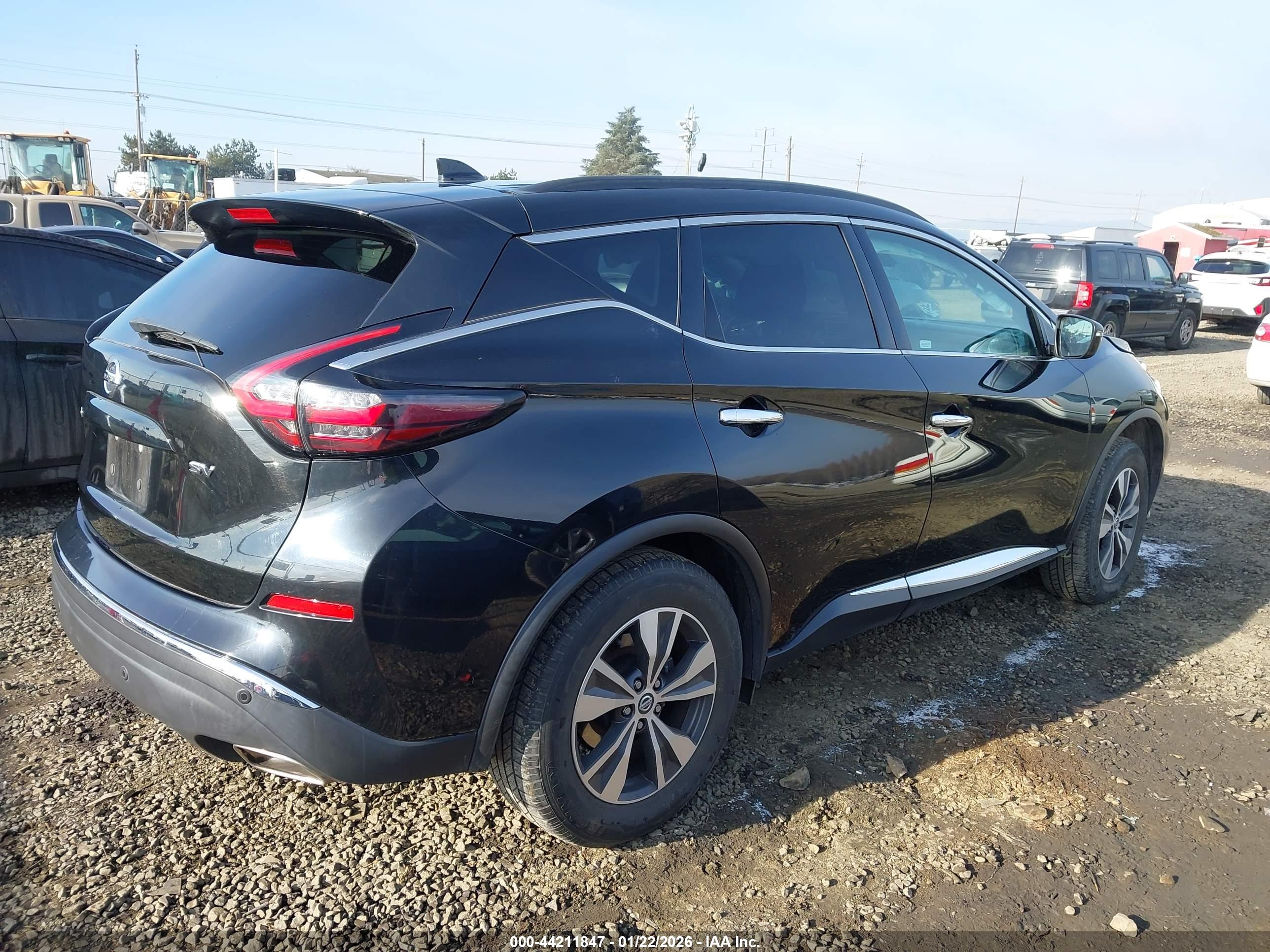 NISSAN MURANO image 4