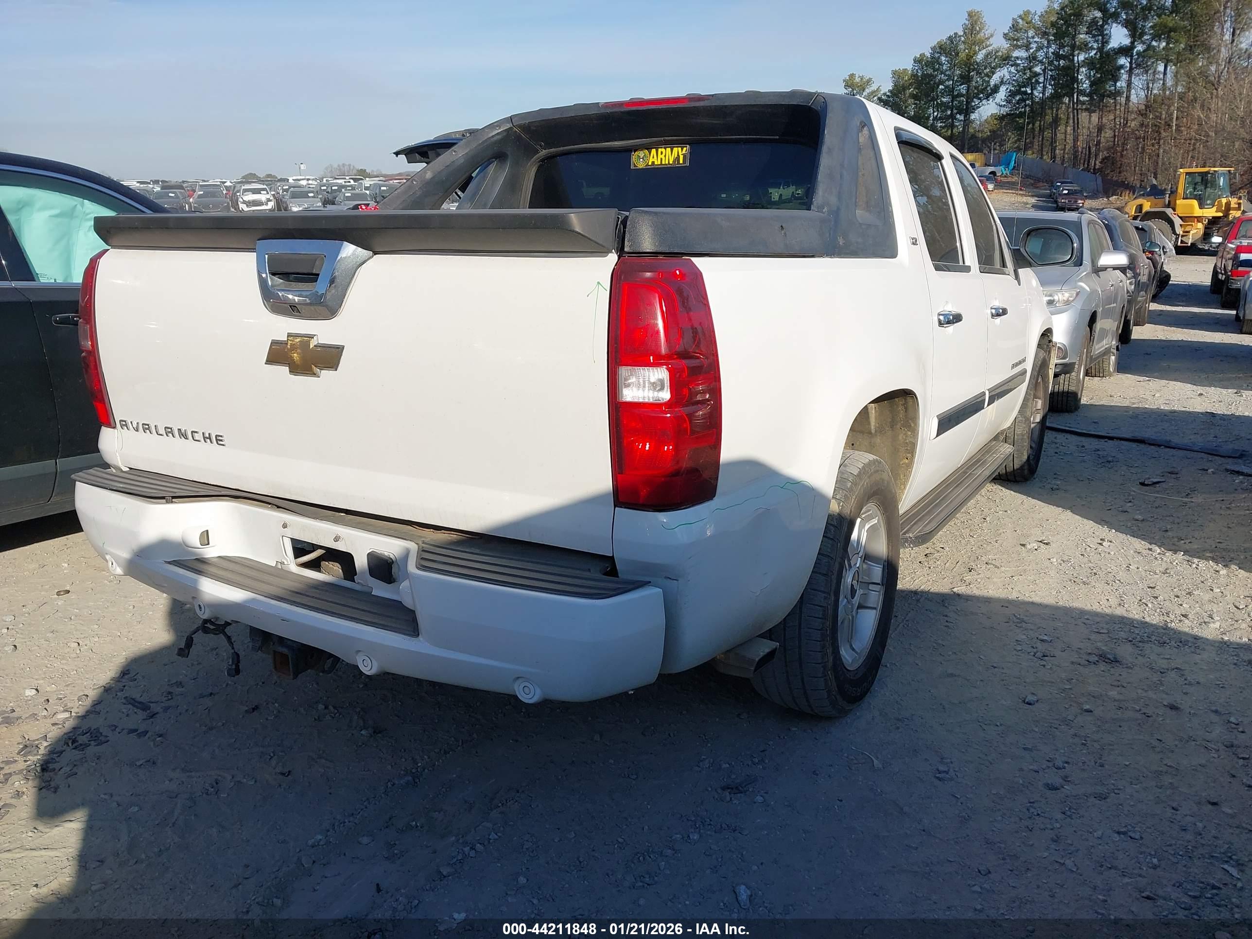 CHEVROLET AVALANCHE image 4