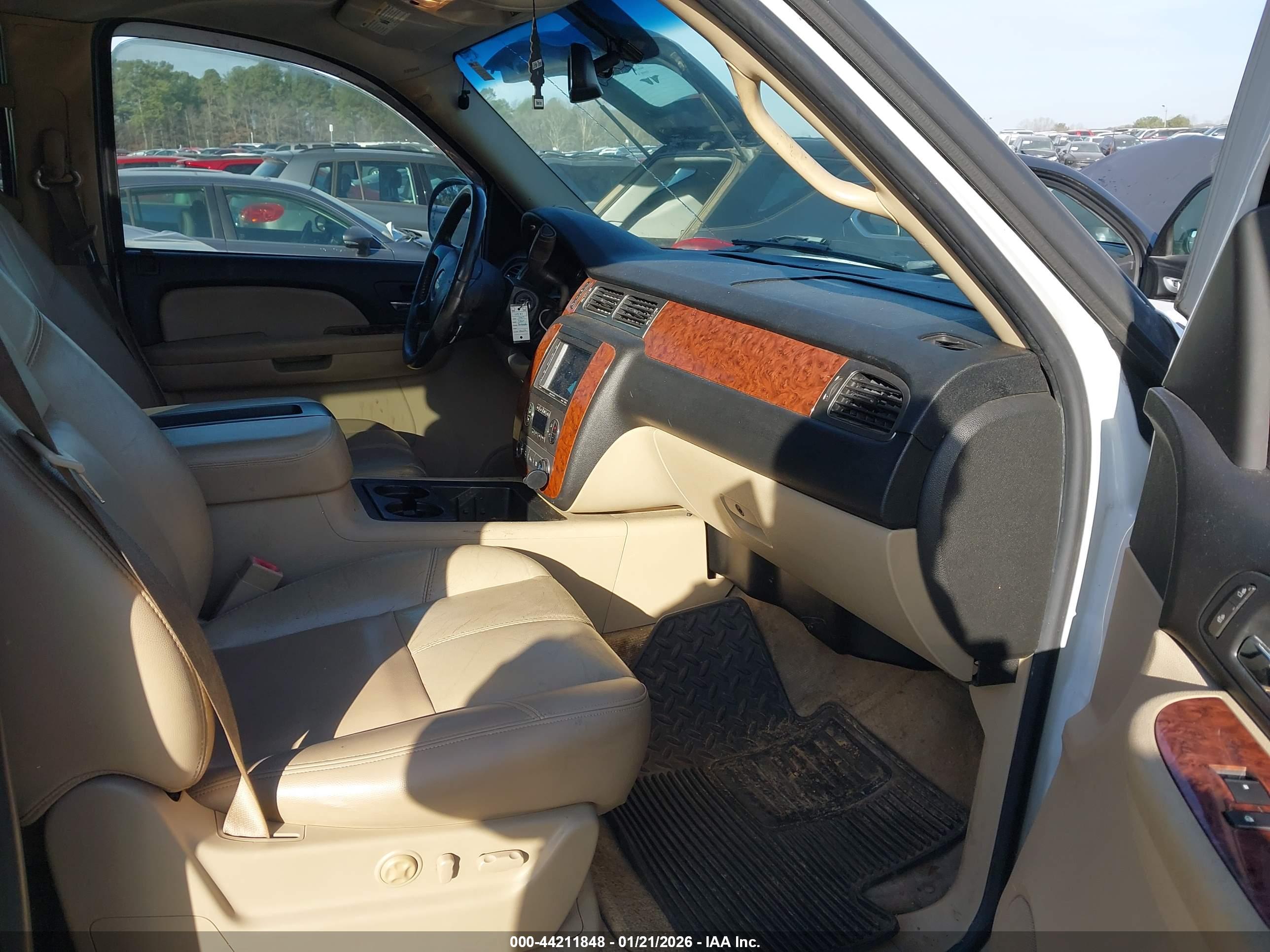 CHEVROLET AVALANCHE image 5