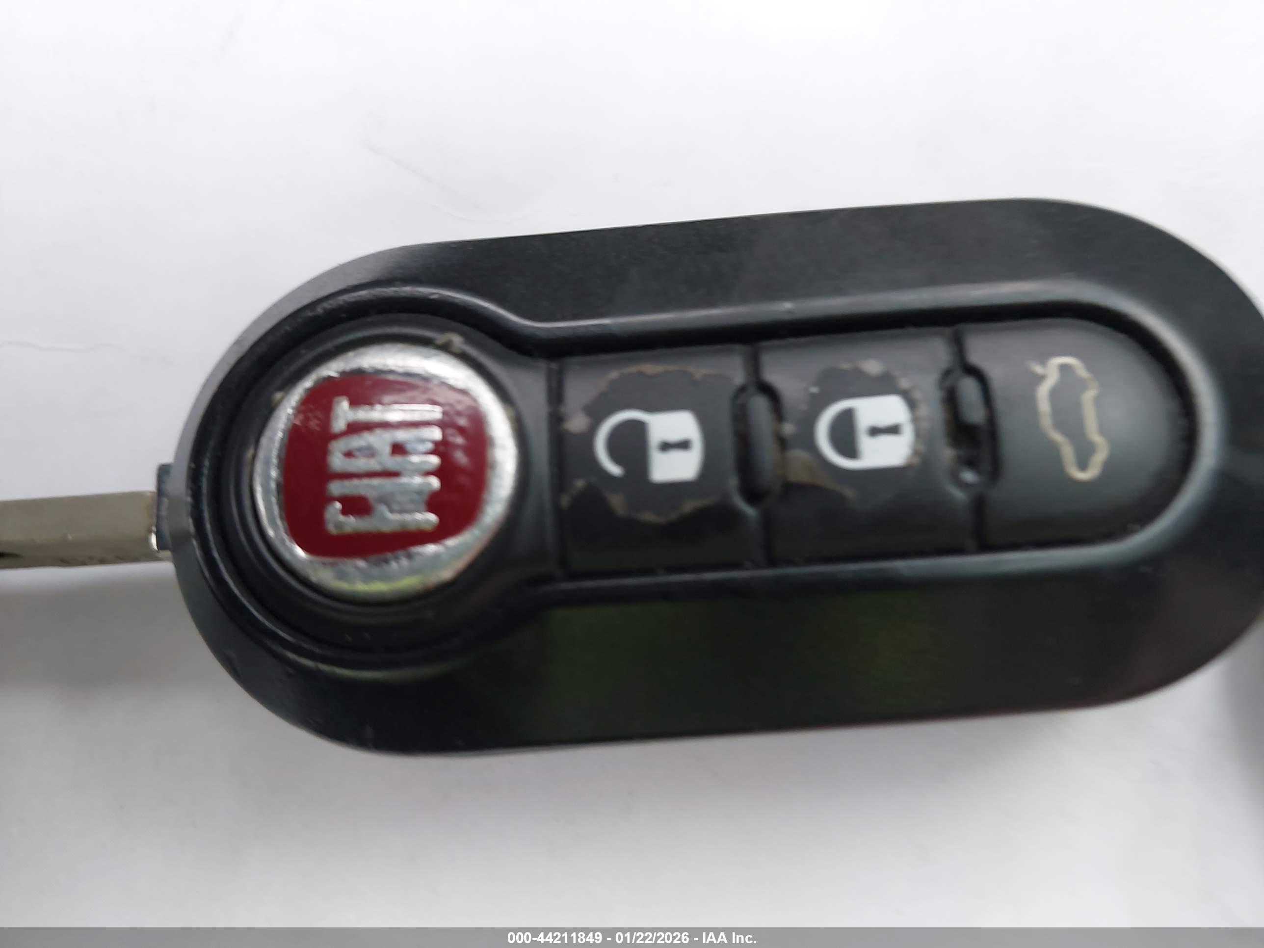 FIAT 500 image 11