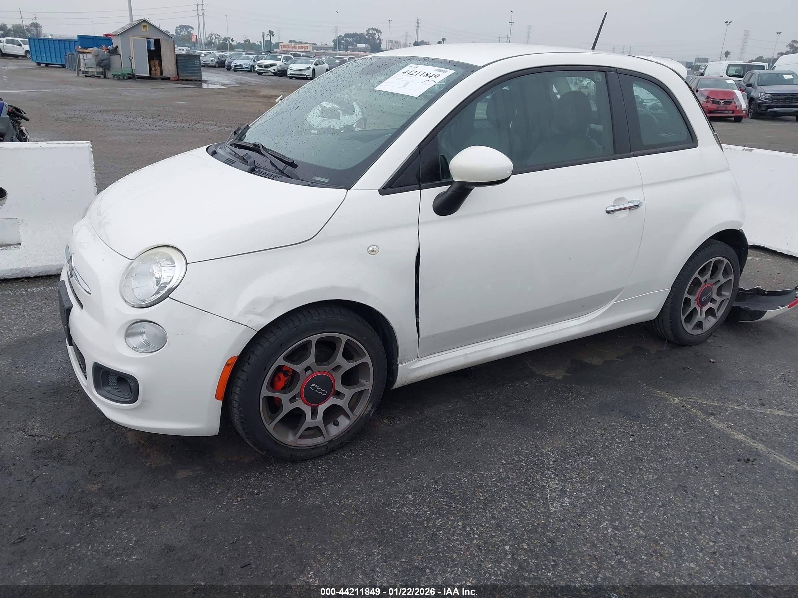 FIAT 500 image 2