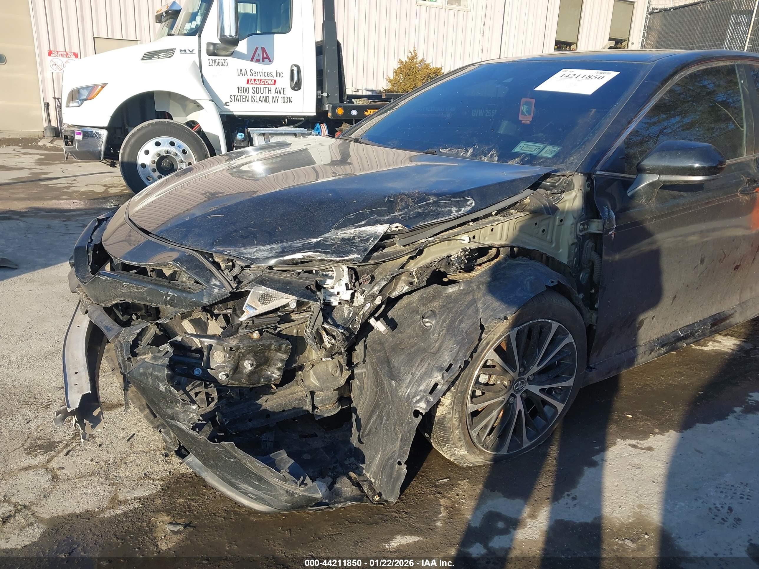 TOYOTA CAMRY image 6