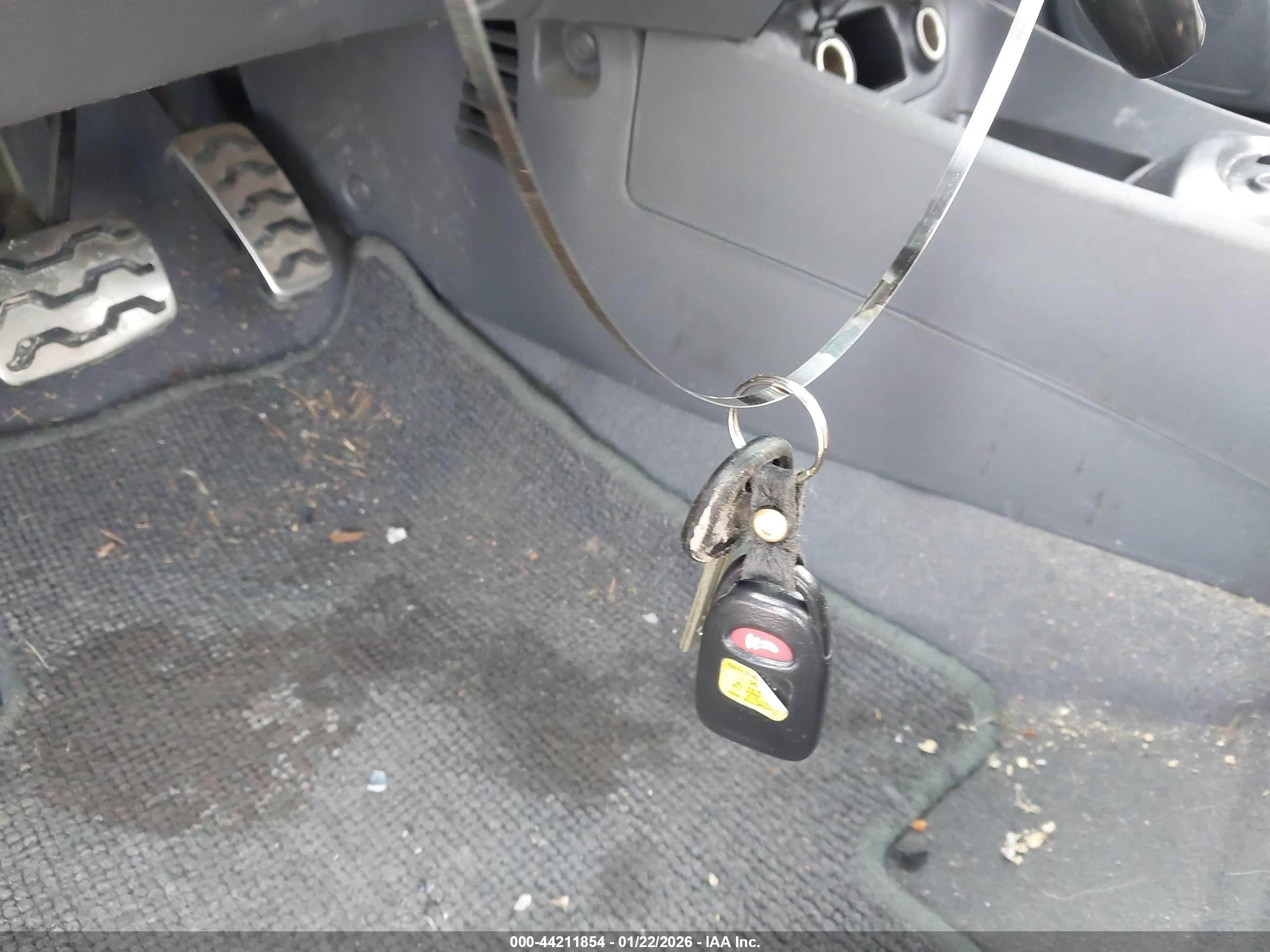 KIA RIO5 image 11