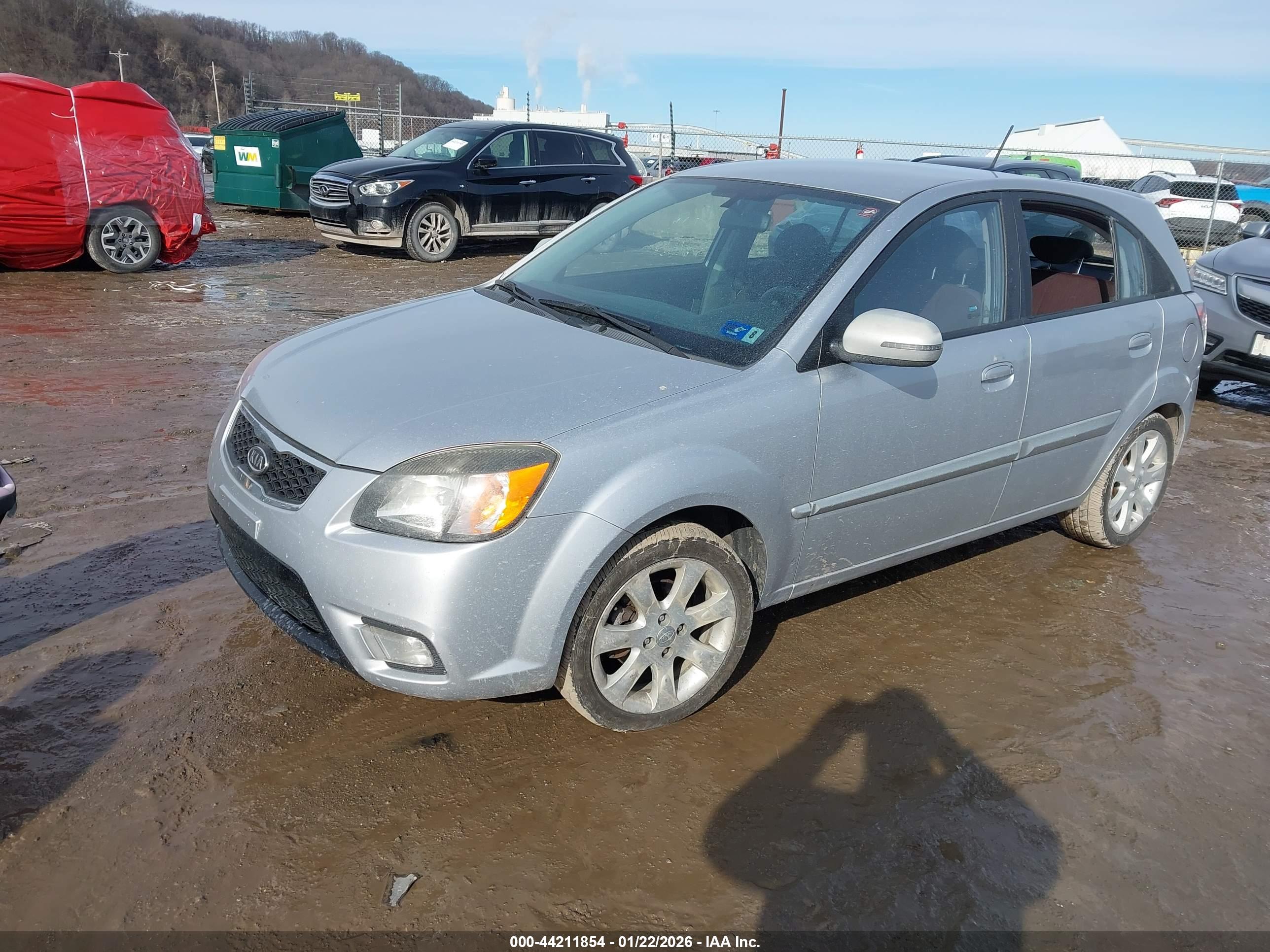 KIA RIO5 image 2