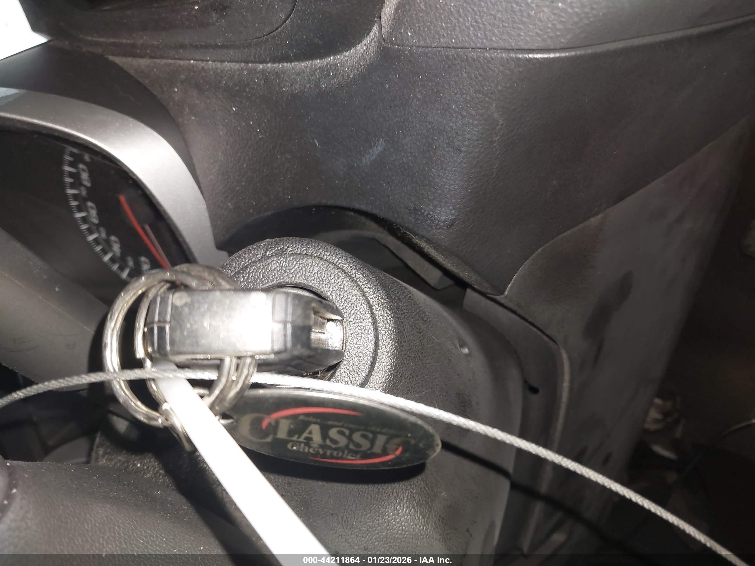 CHEVROLET EQUINOX image 11