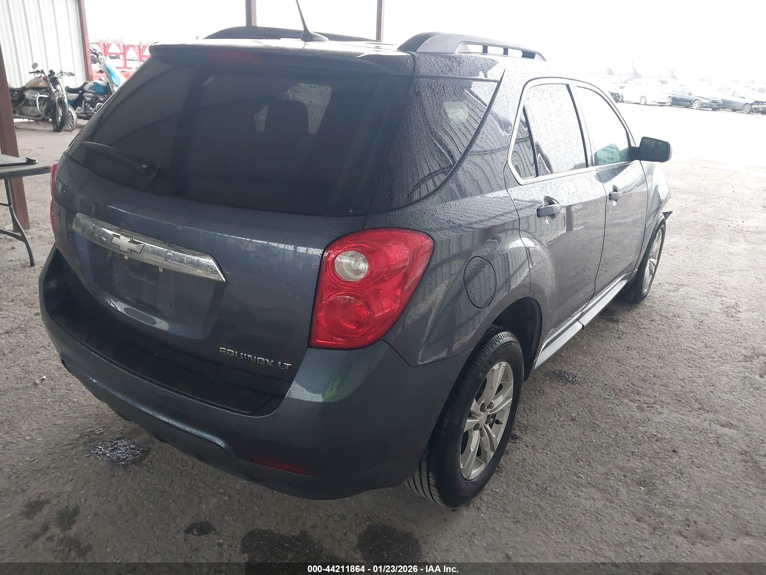 CHEVROLET EQUINOX image 4