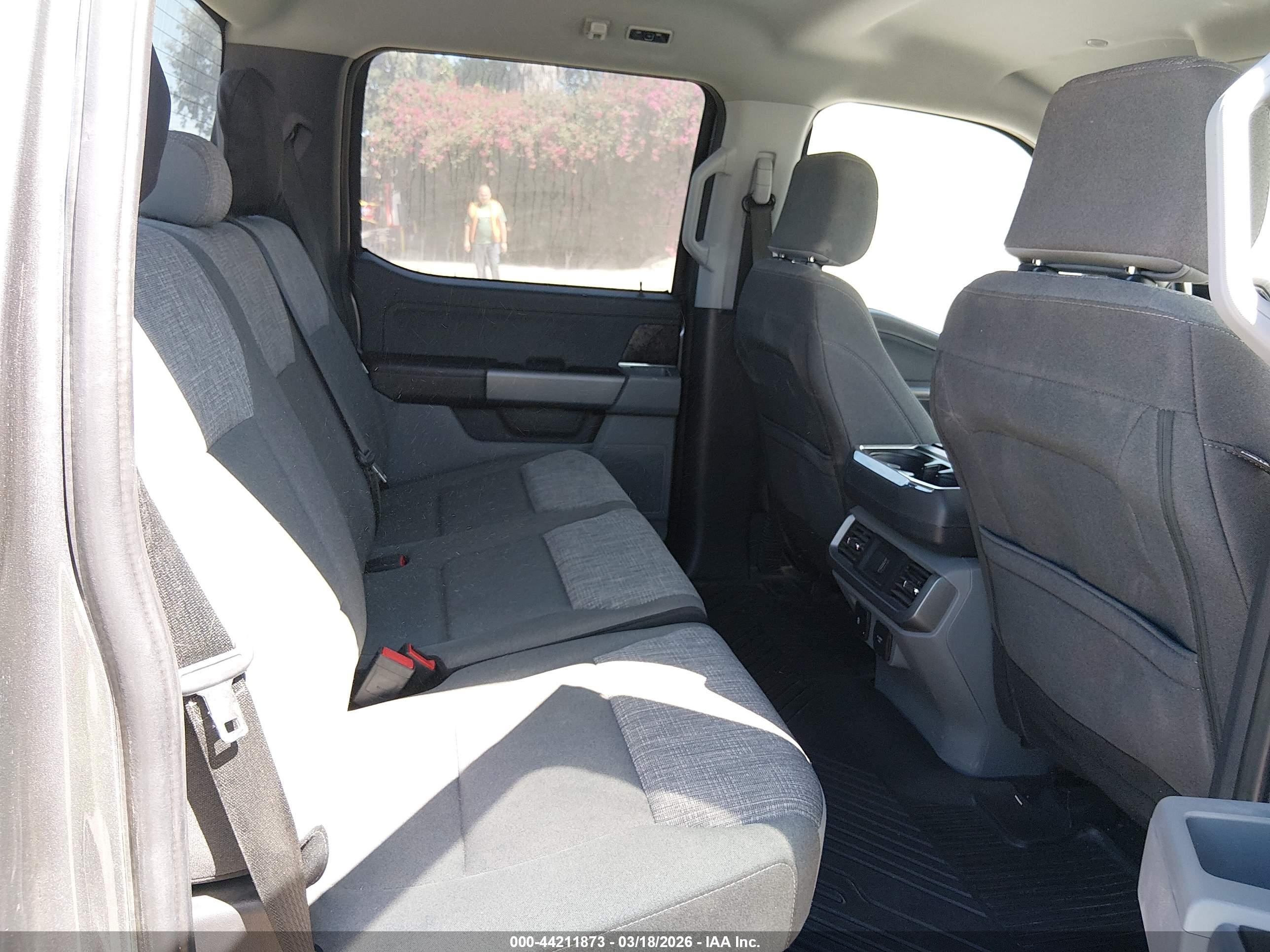 FORD F-150 image 8