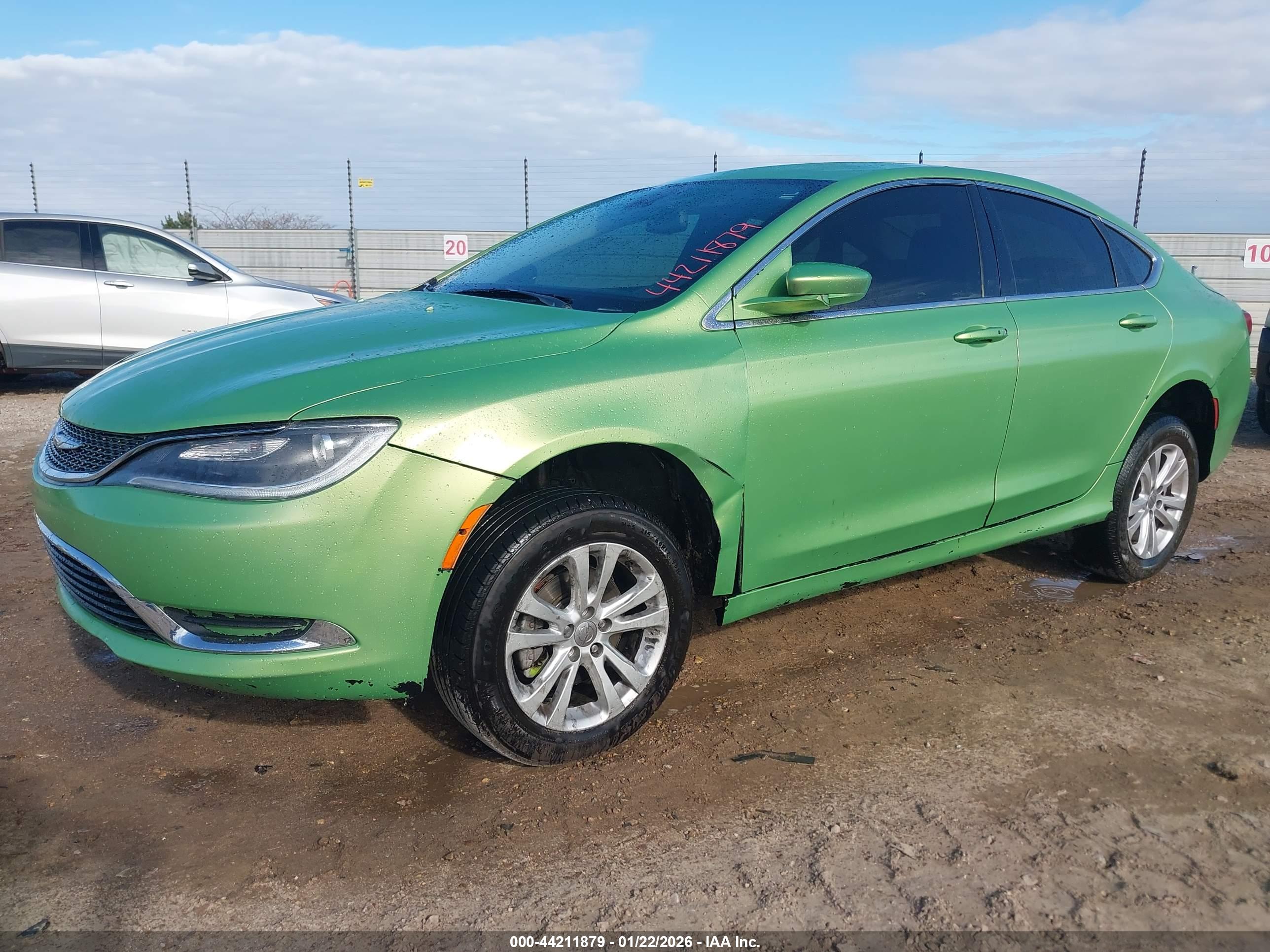 CHRYSLER 200 image 2