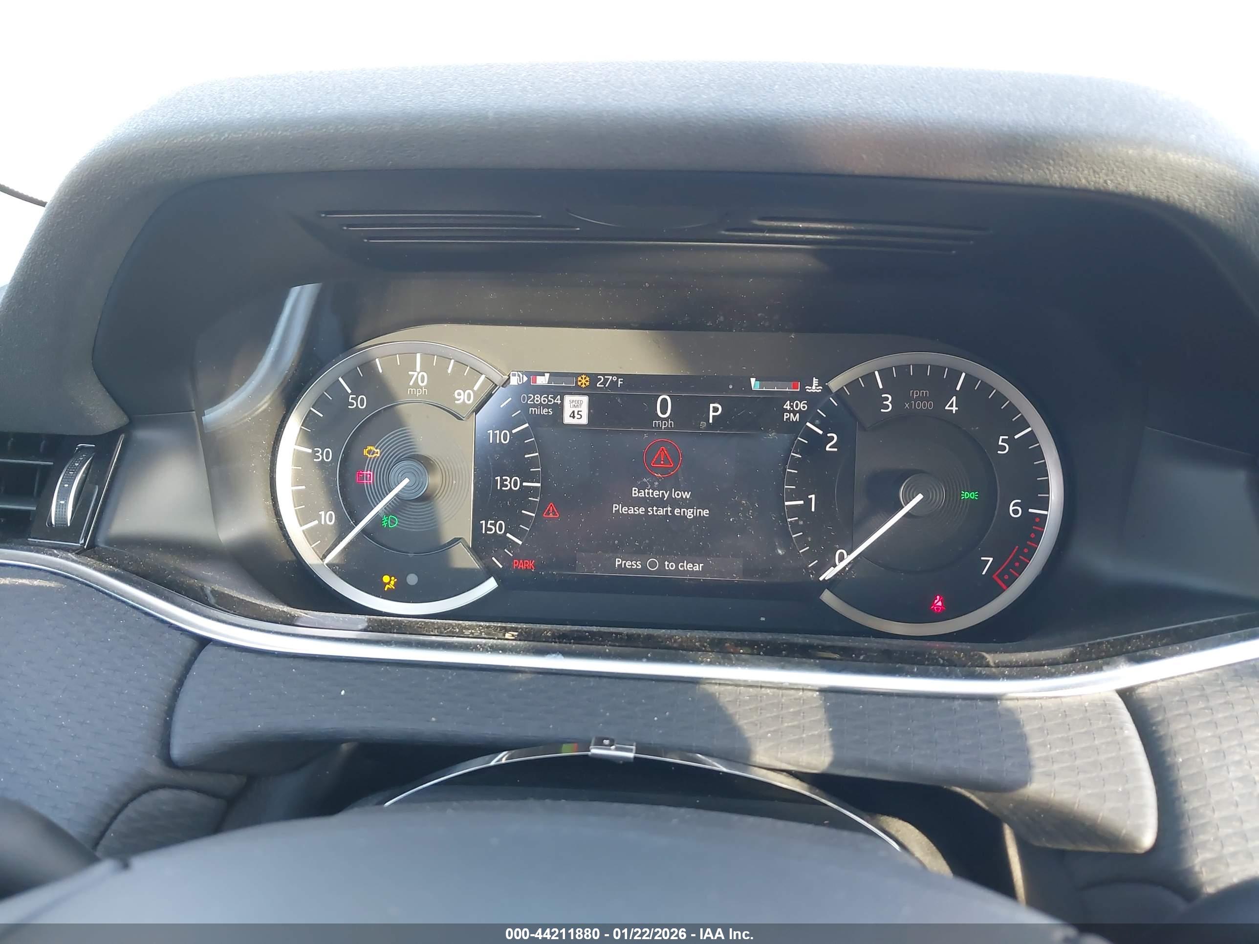LAND ROVER image 7