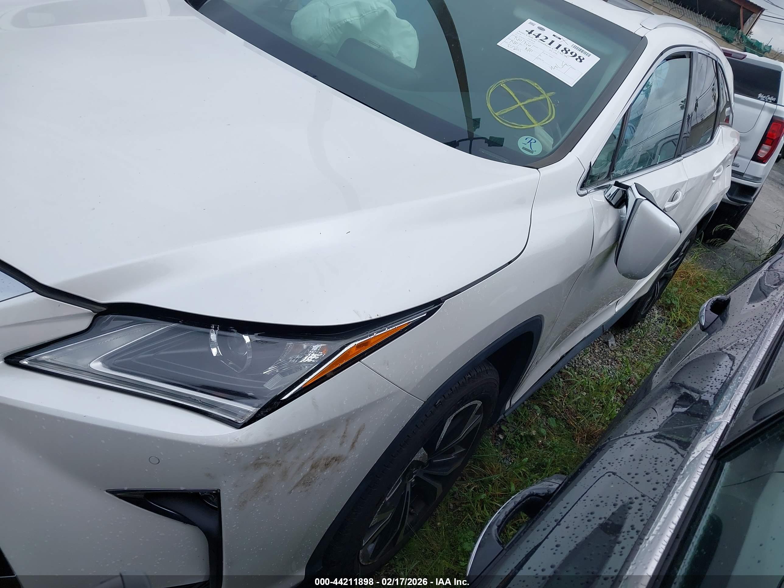 LEXUS RX image 2