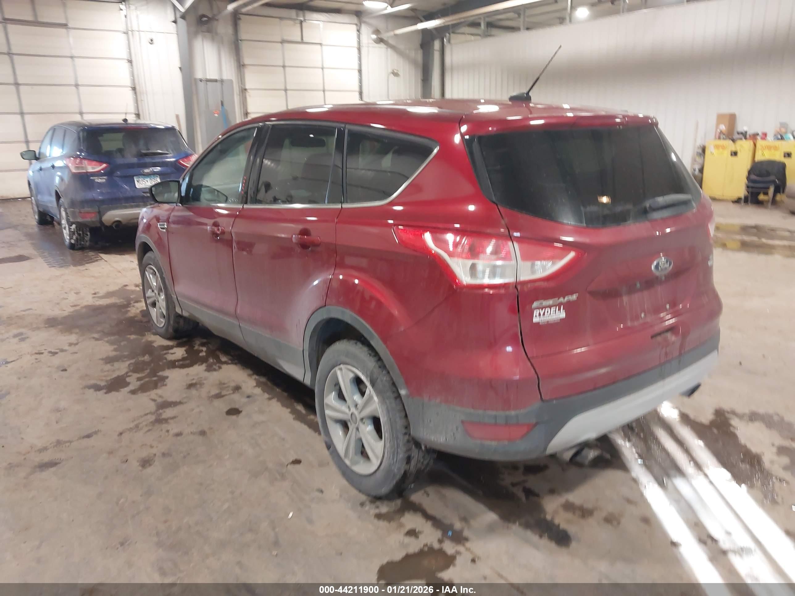 FORD ESCAPE image 3