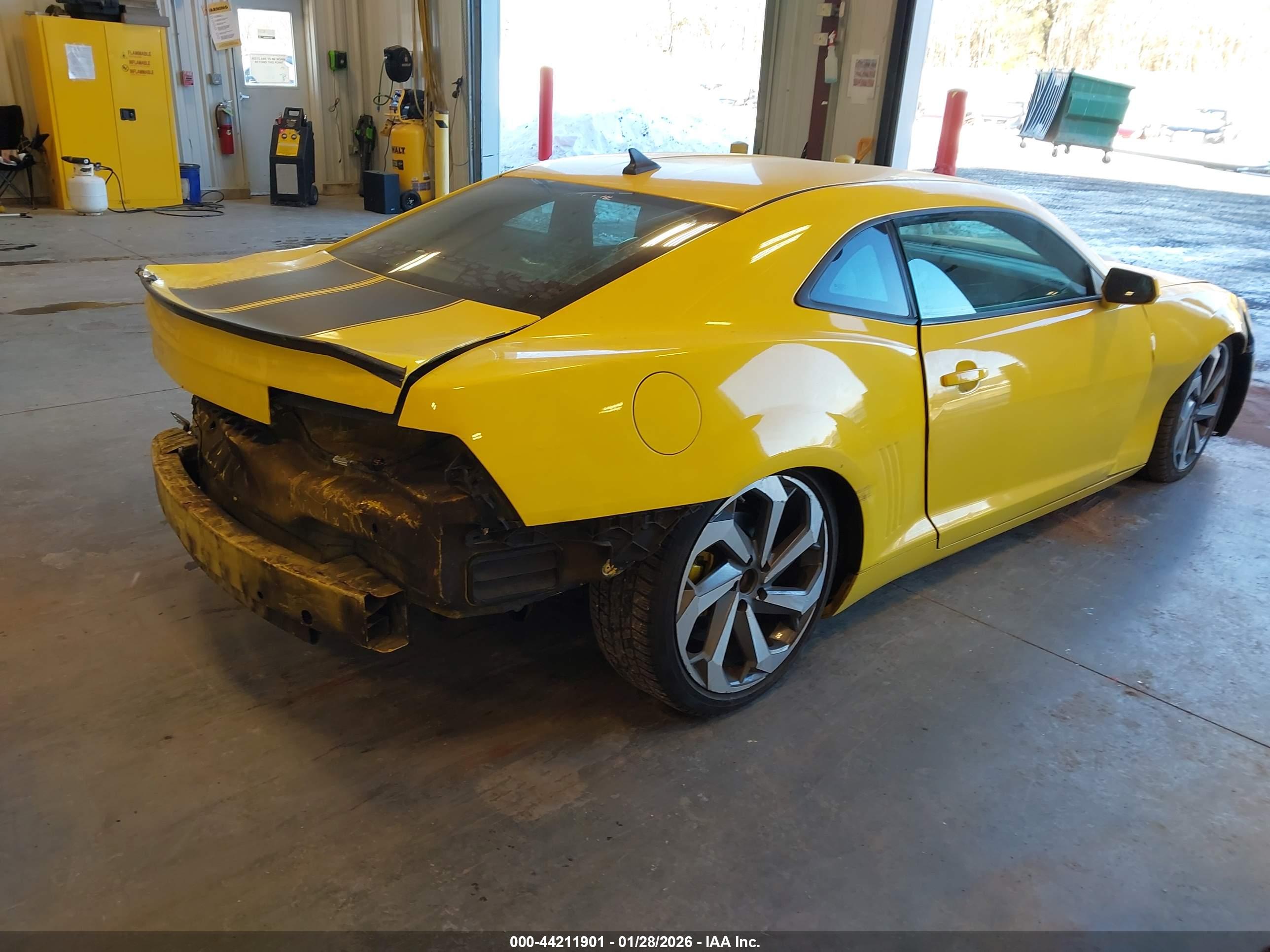 CHEVROLET CAMARO image 4