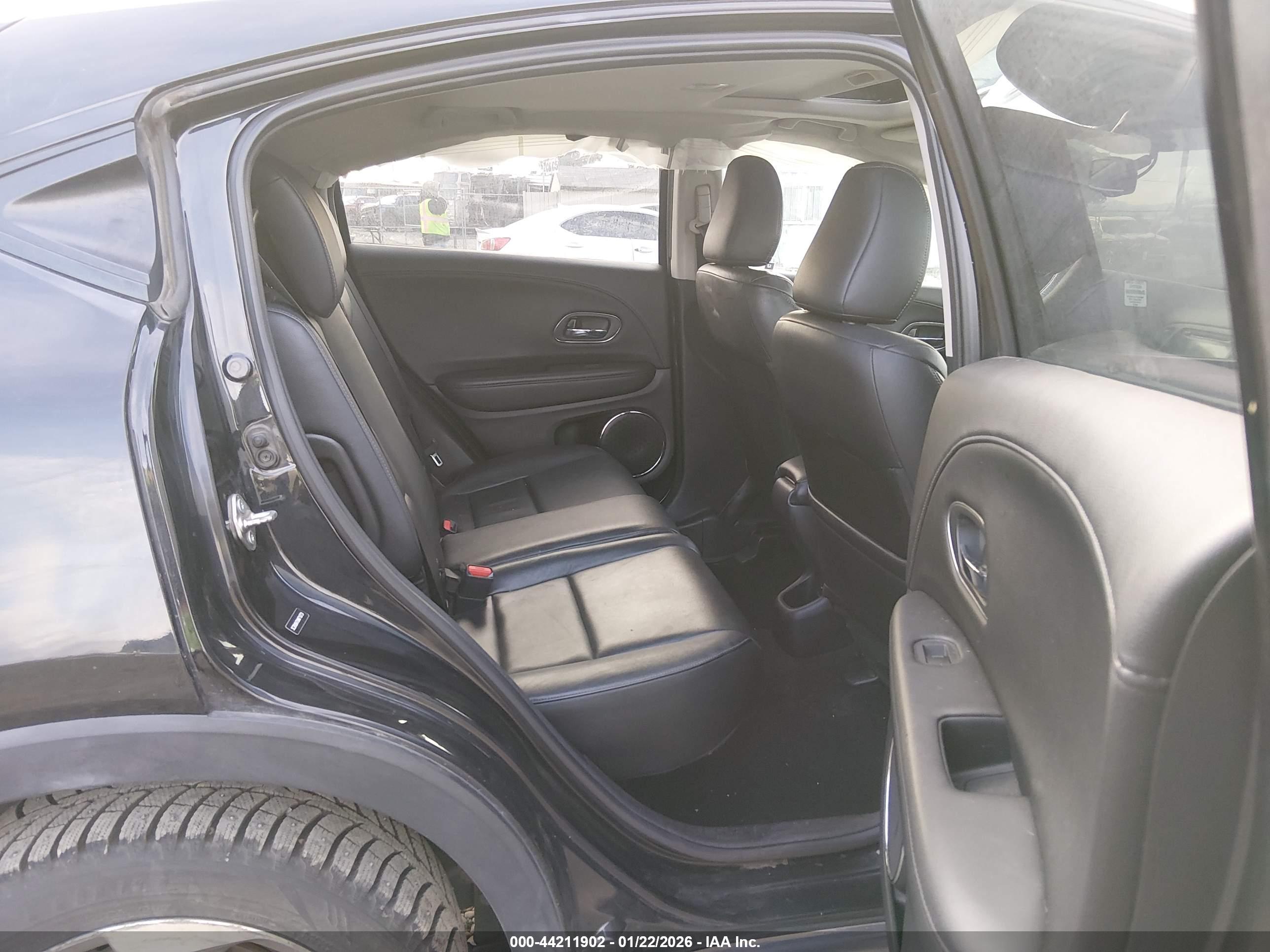 HONDA HR-V image 8