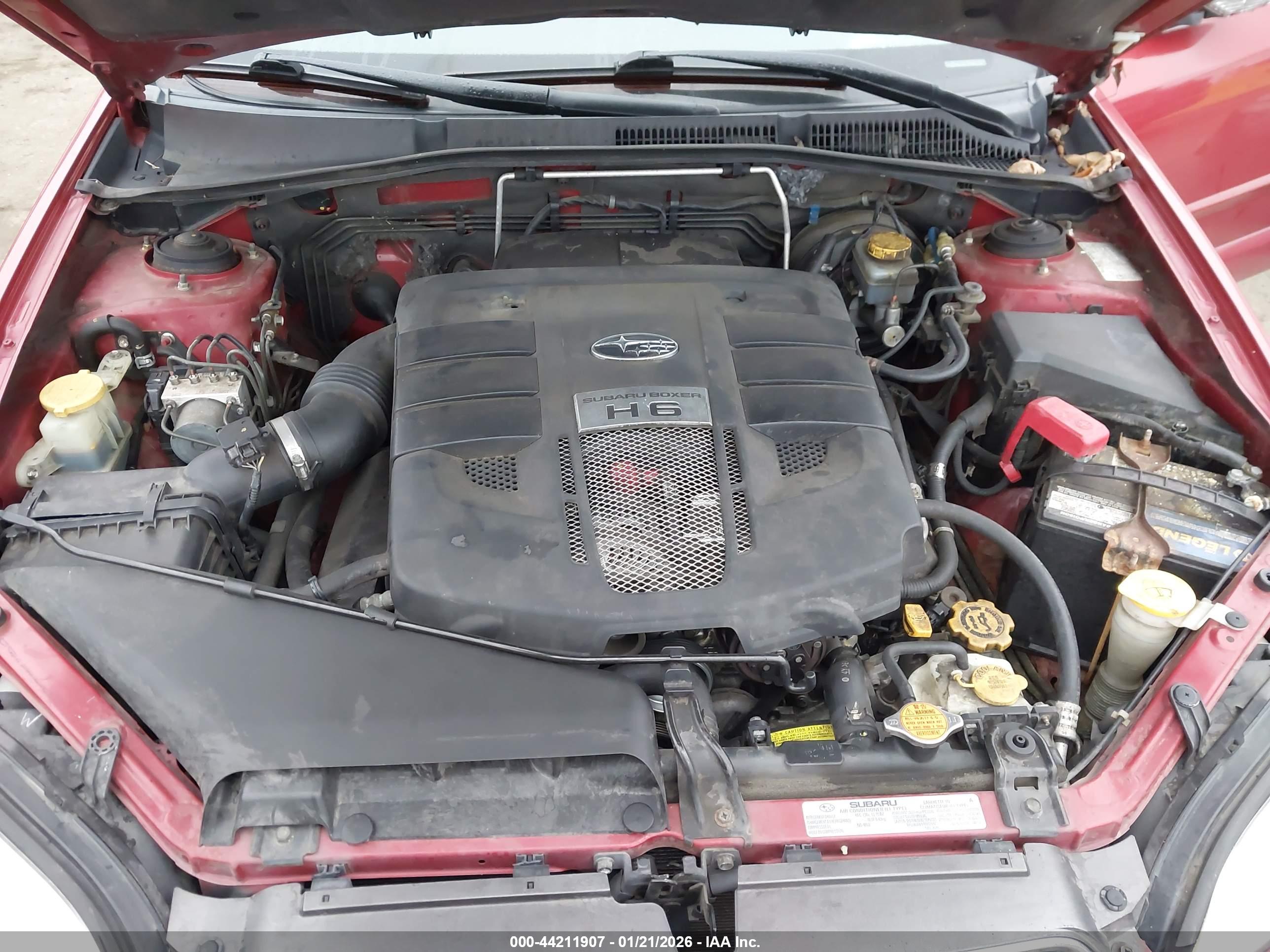 SUBARU OUTBACK image 10