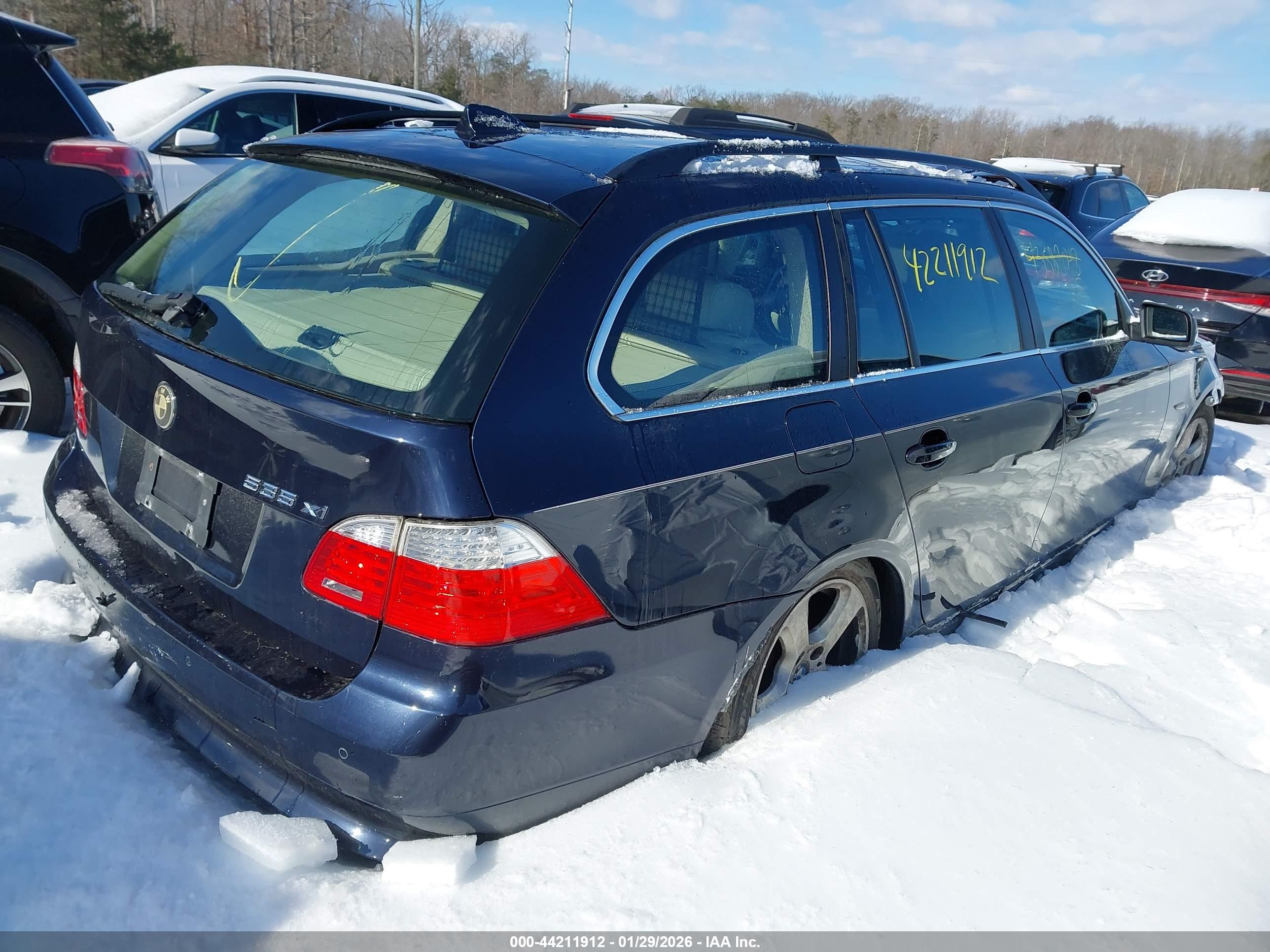BMW 535XI image 4