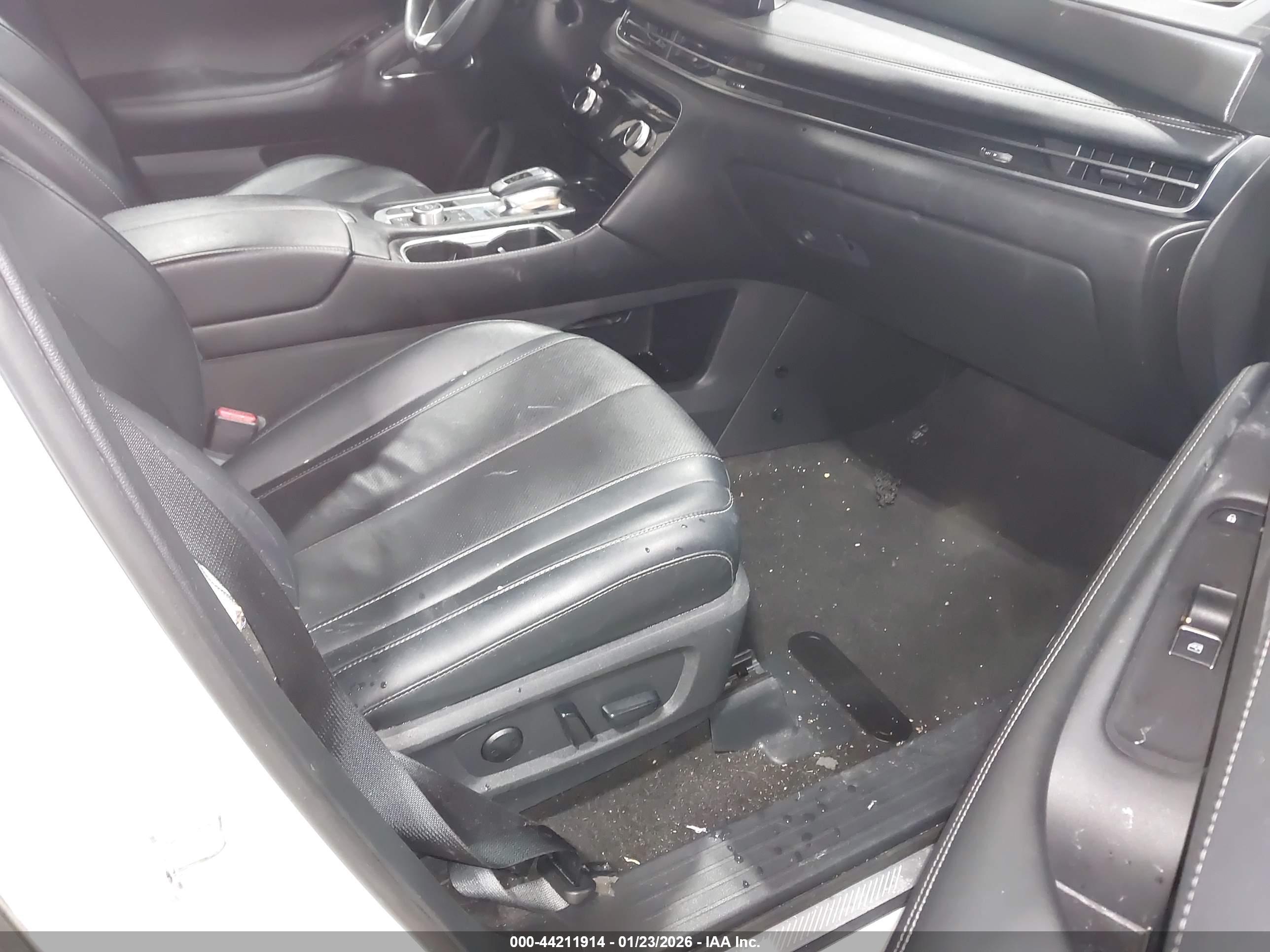 INFINITI QX60 image 5