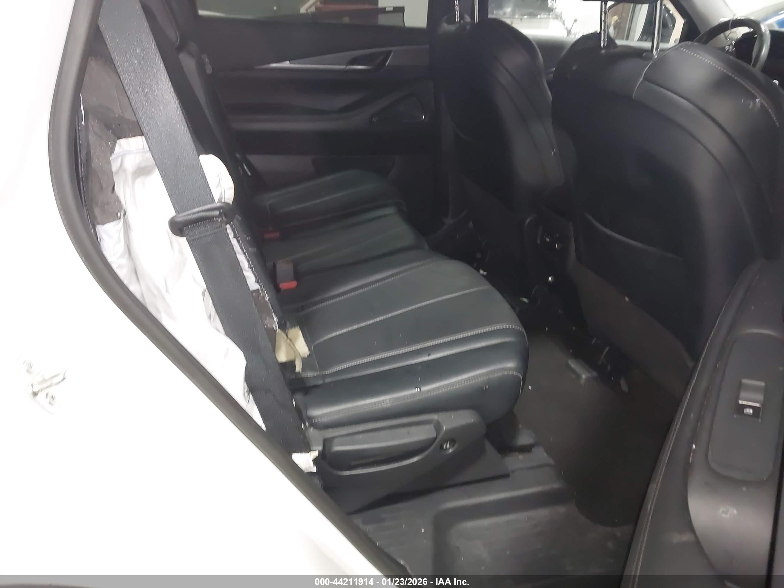 INFINITI QX60 image 8