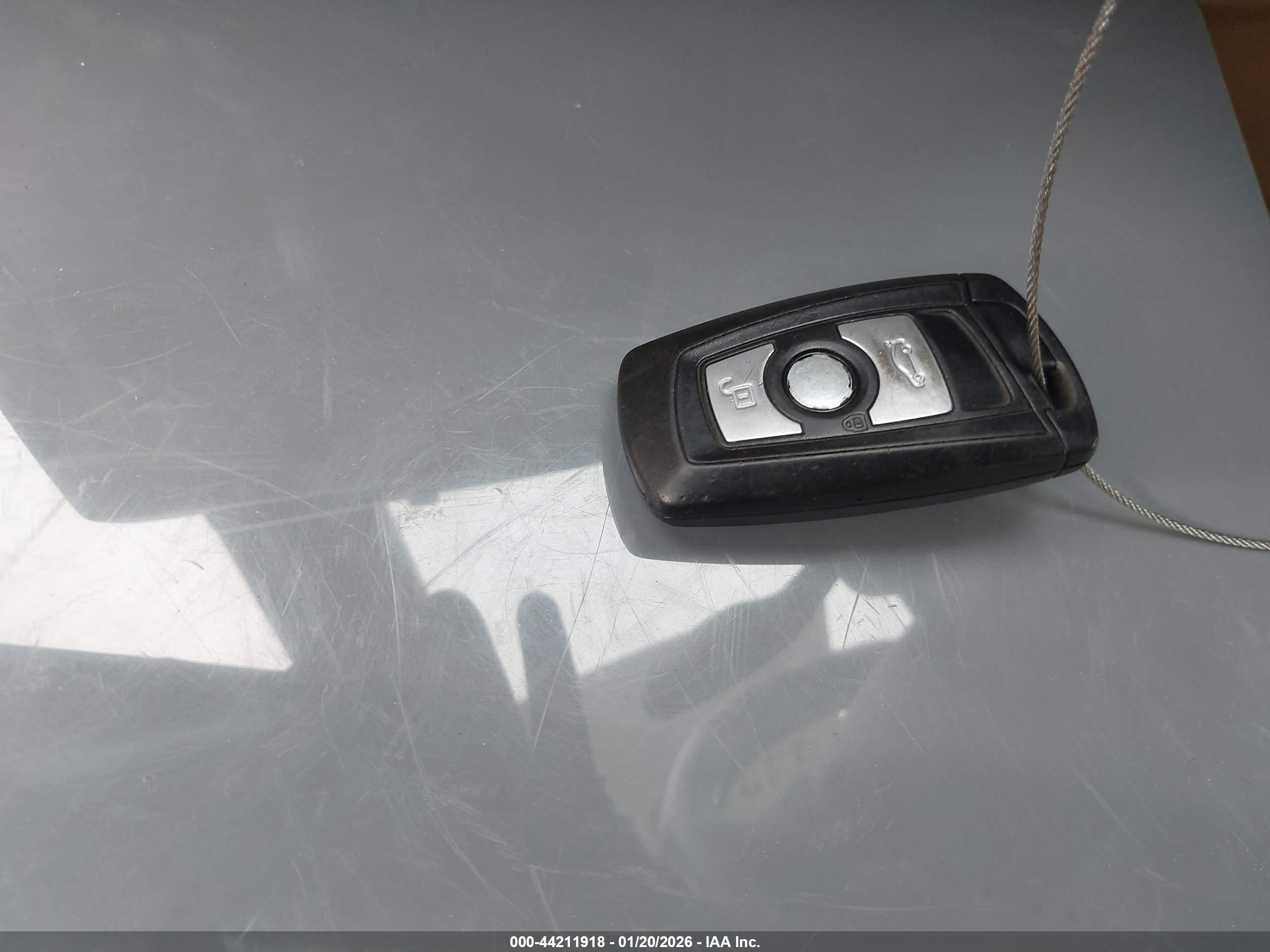 BMW 328I image 11