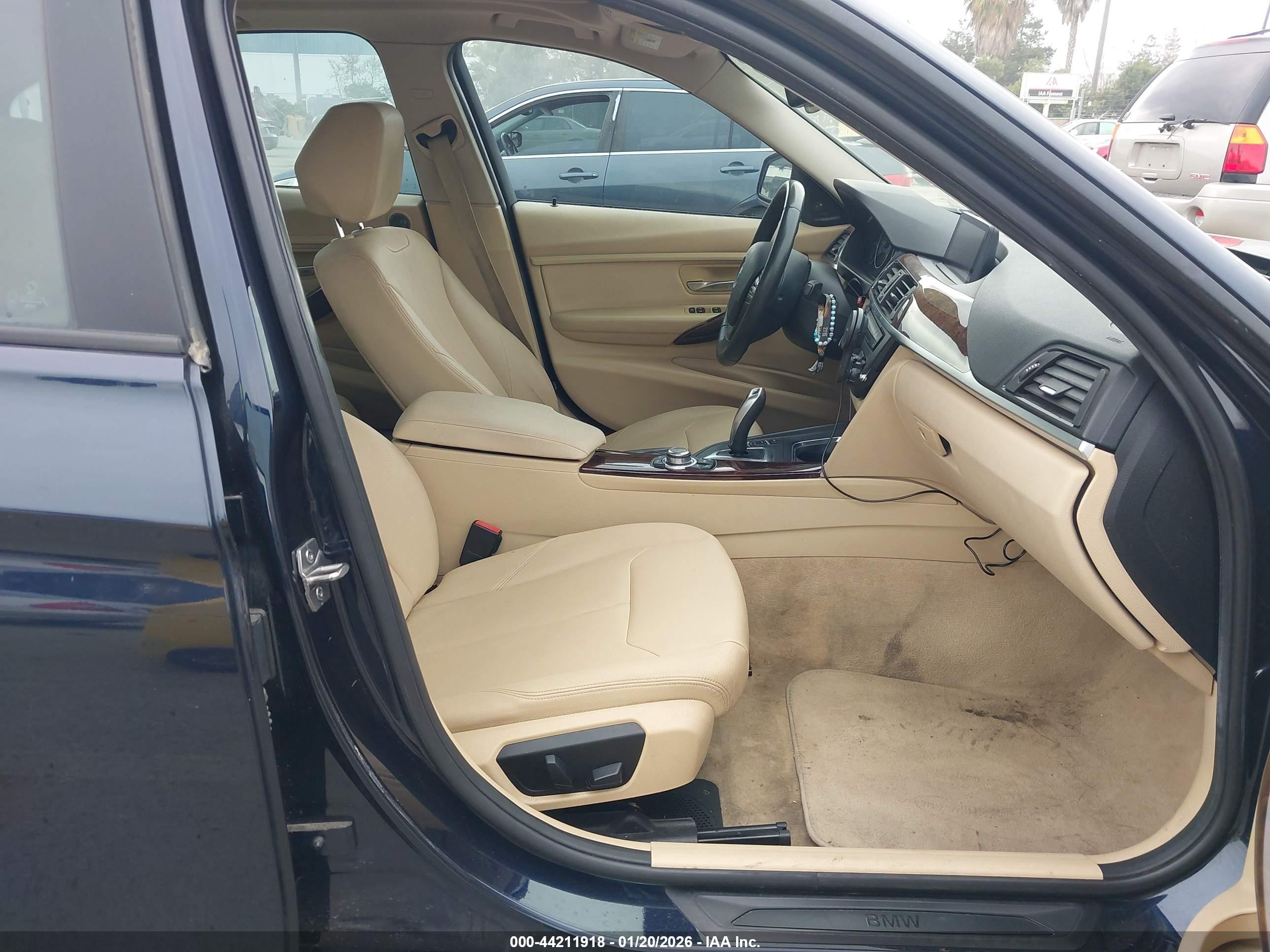BMW 328I image 5