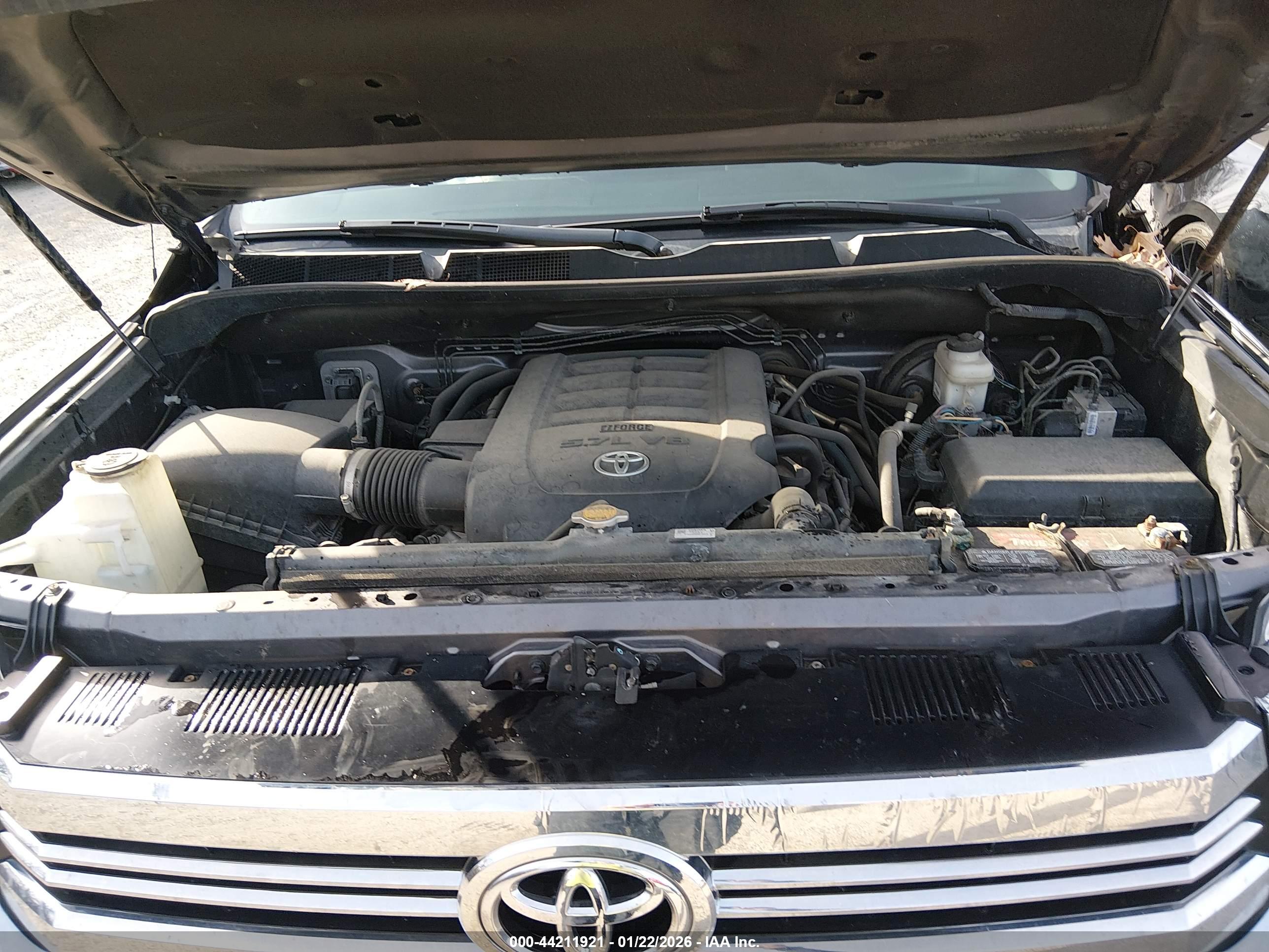 TOYOTA TUNDRA image 10