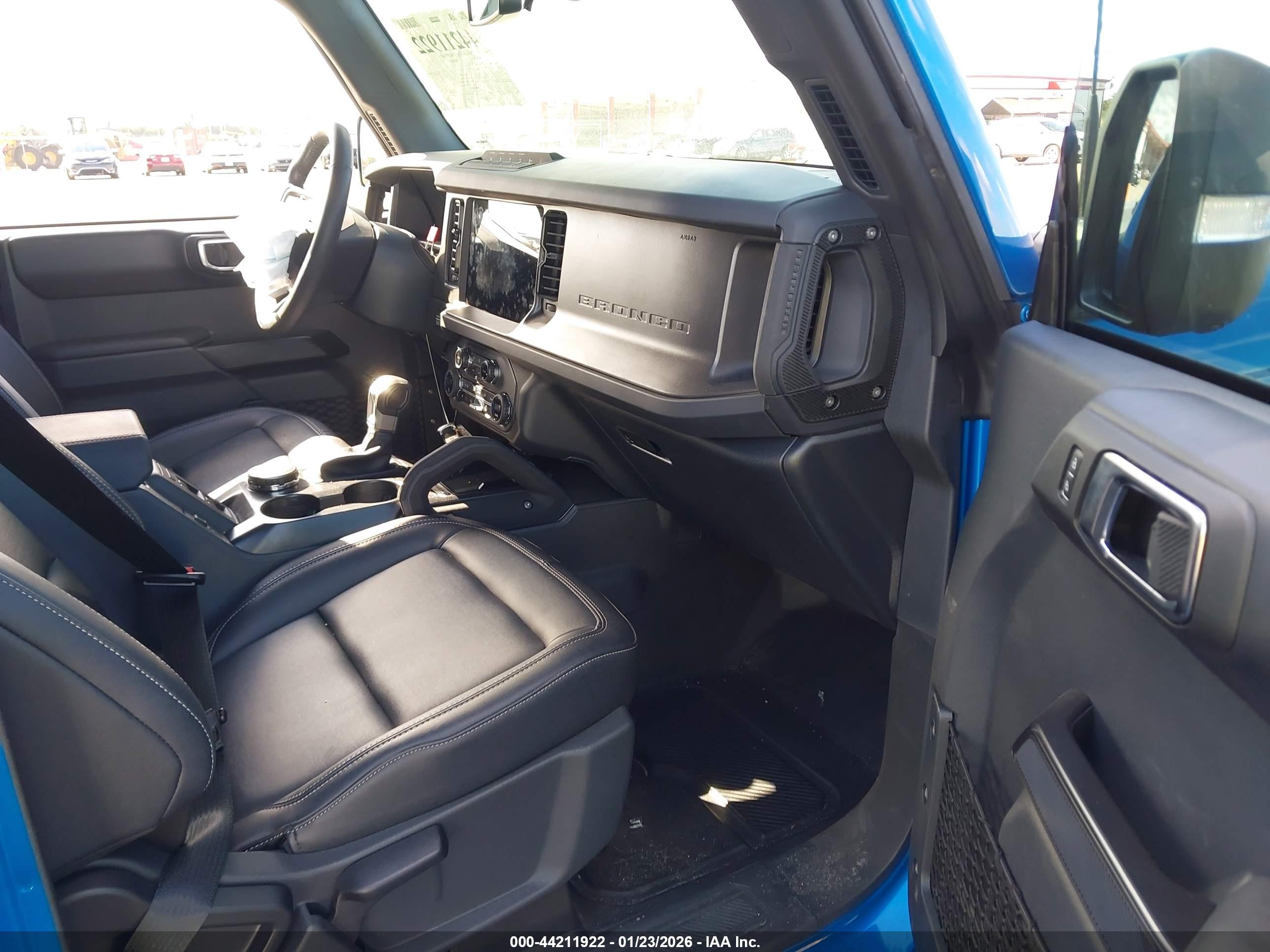 FORD BRONCO image 5