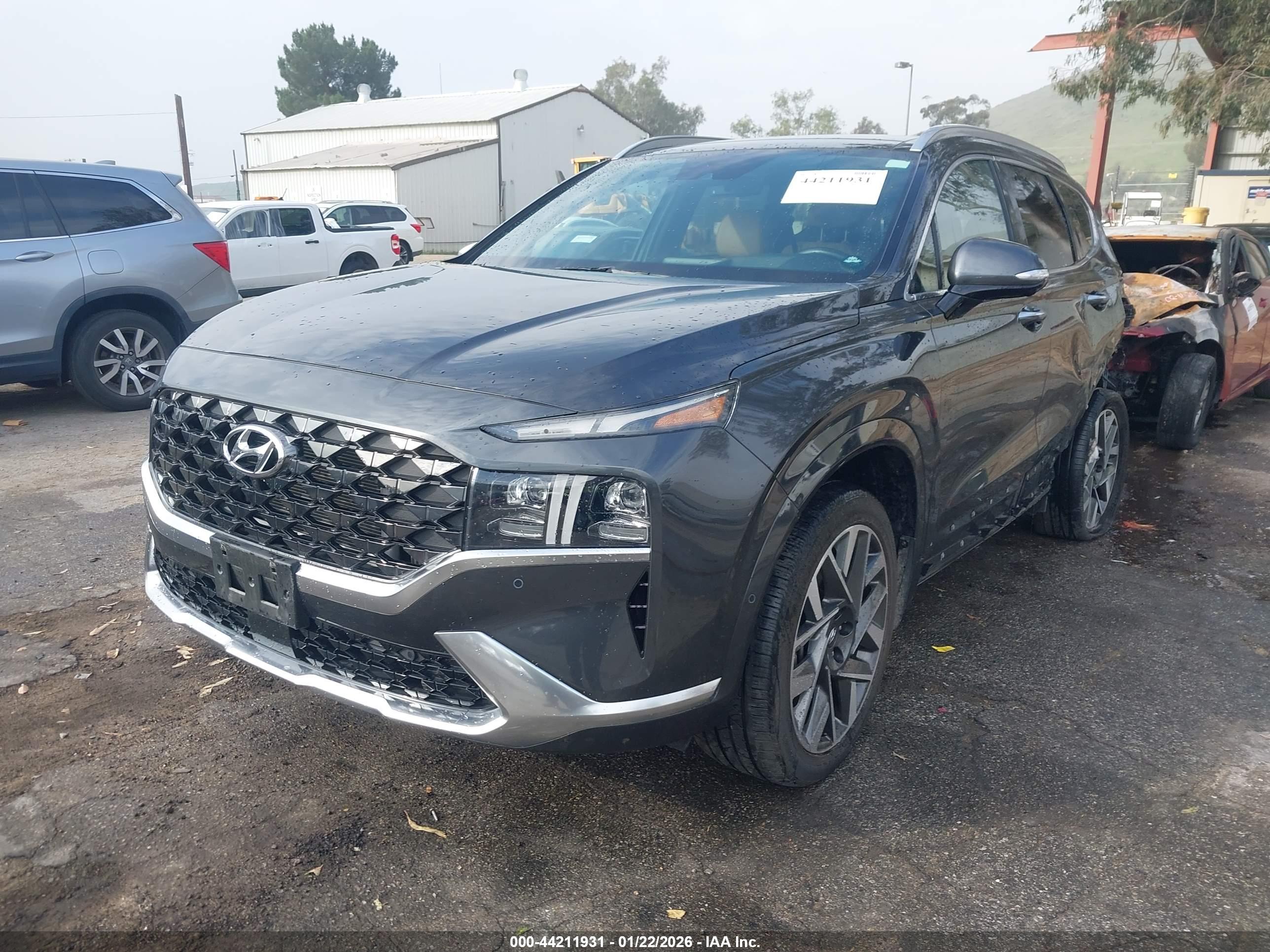 HYUNDAI SANTA image 2