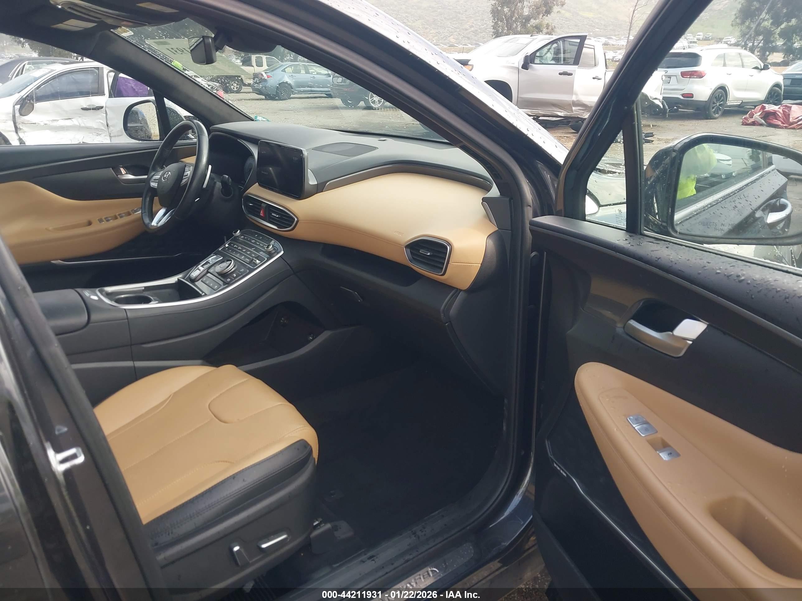 HYUNDAI SANTA image 5