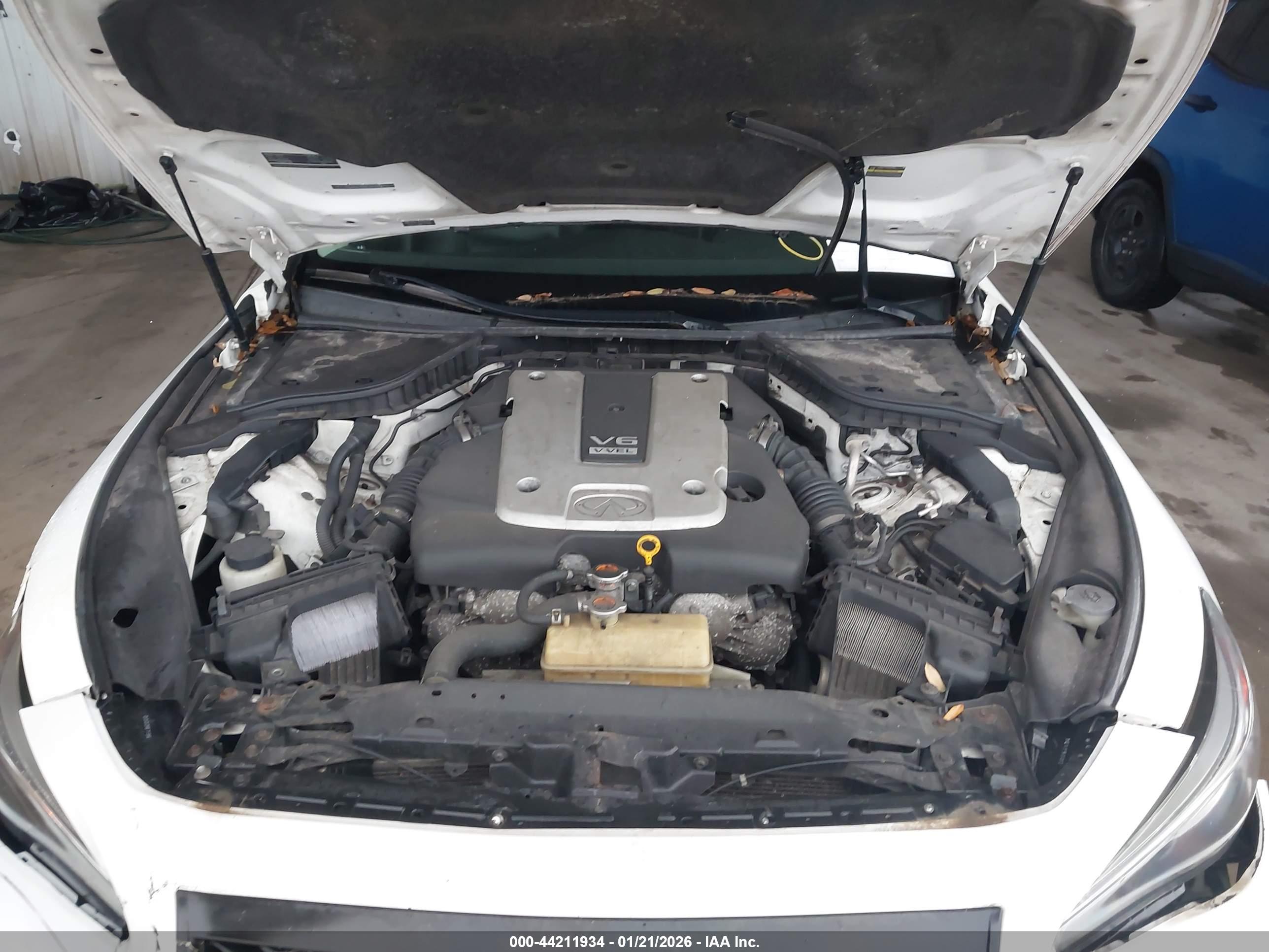 INFINITI Q50 image 10