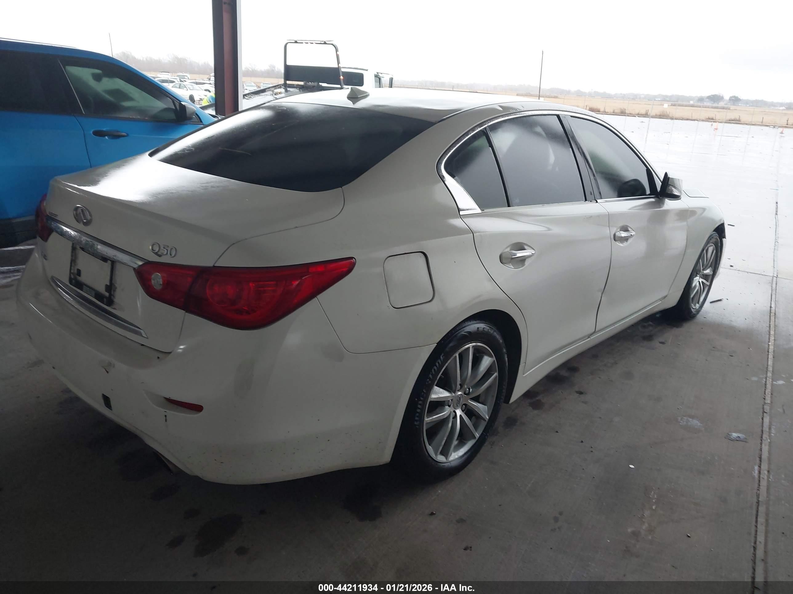 INFINITI Q50 image 4