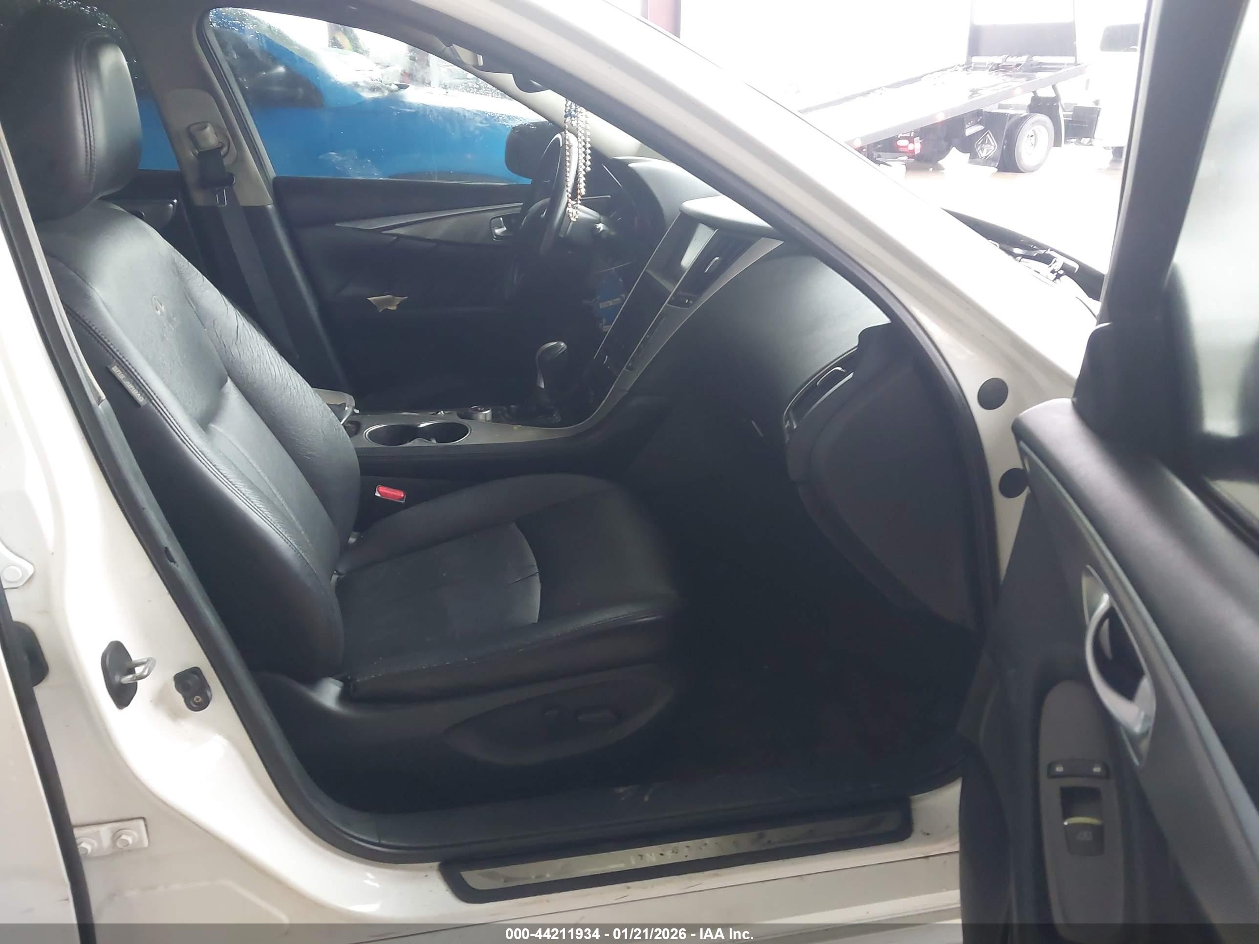 INFINITI Q50 image 5