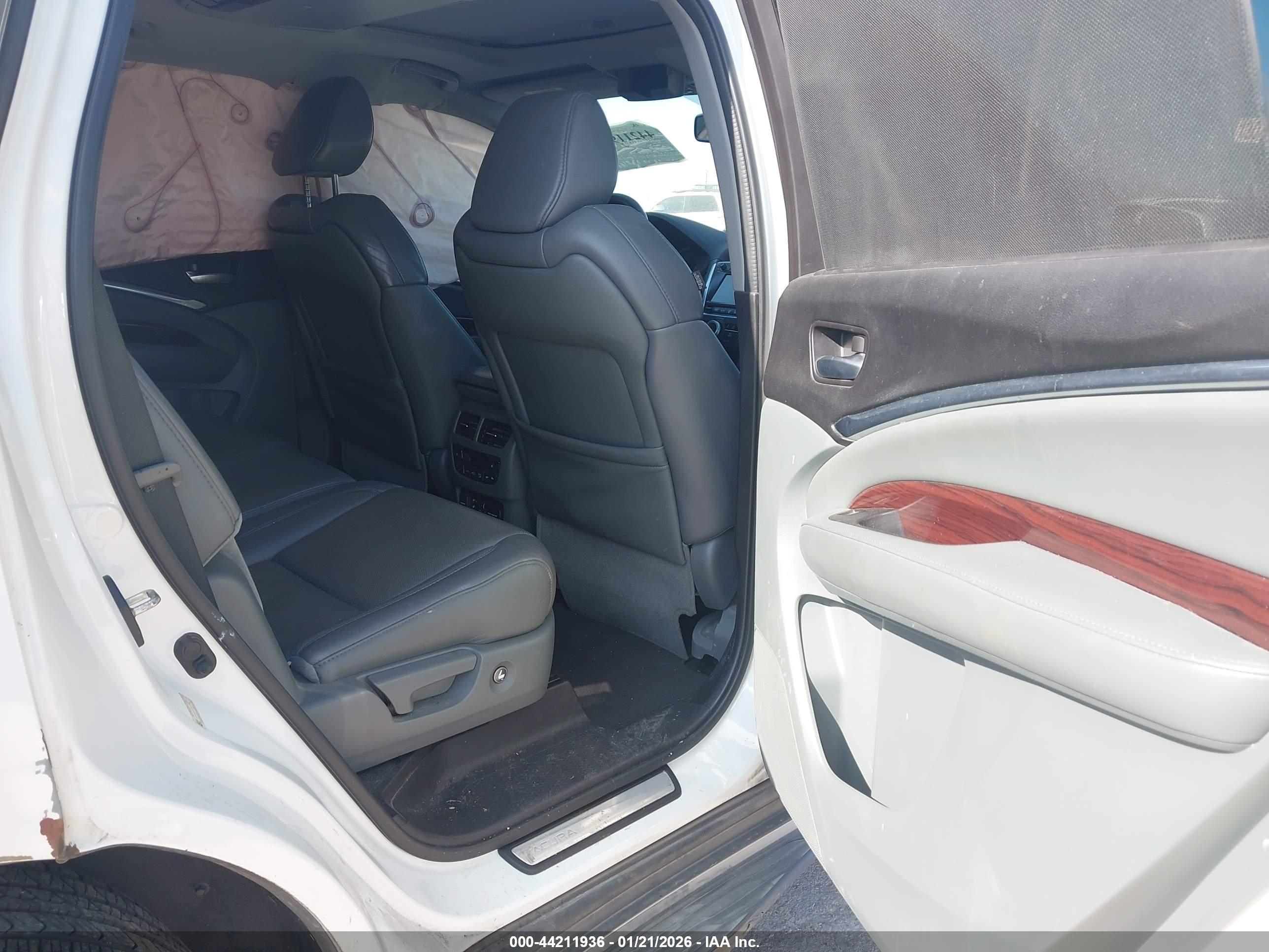 ACURA MDX image 8