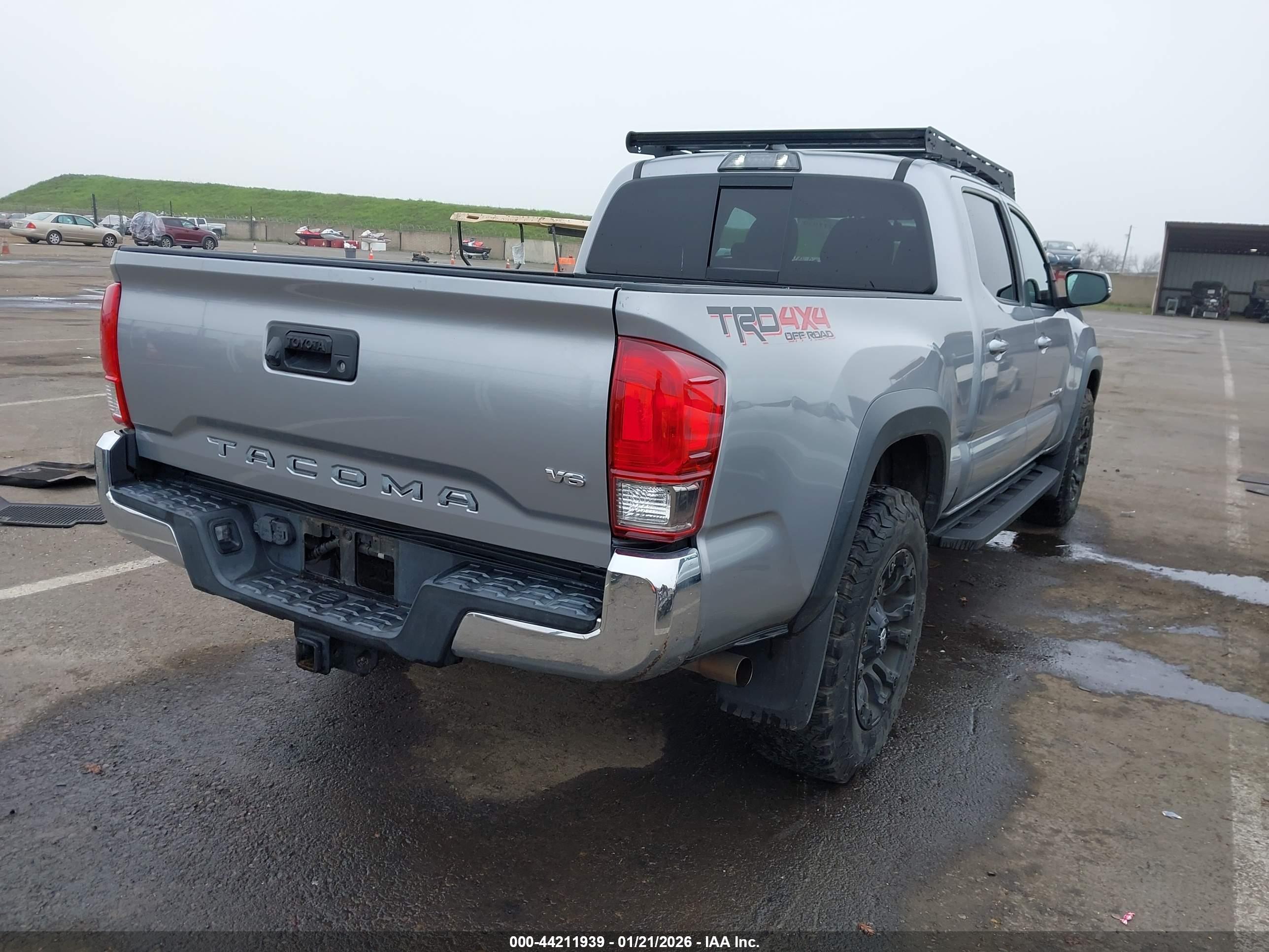 TOYOTA TACOMA image 4