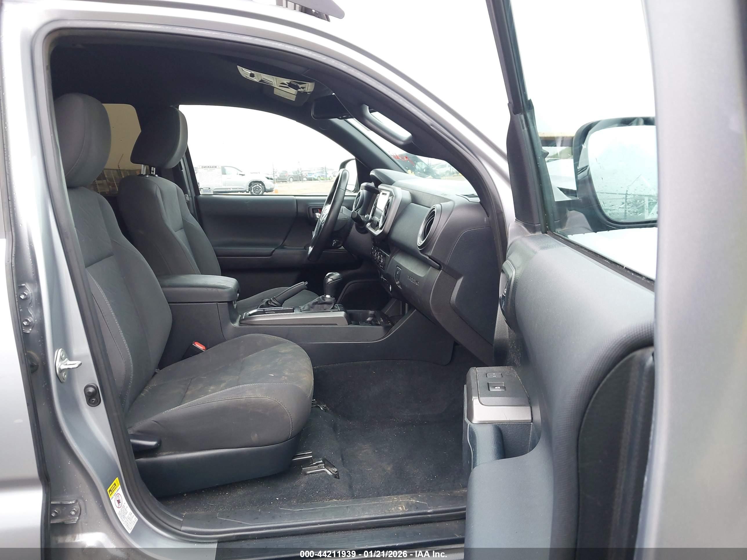TOYOTA TACOMA image 5