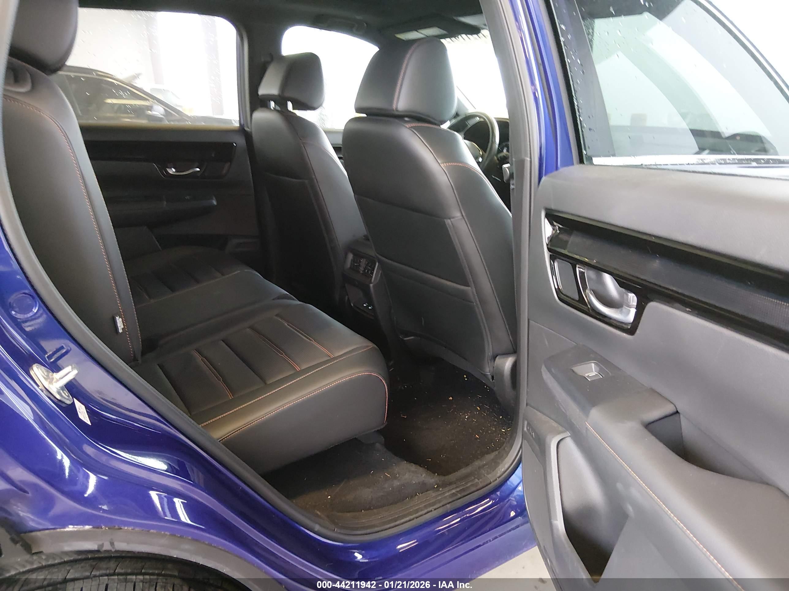 HONDA CR-V image 8