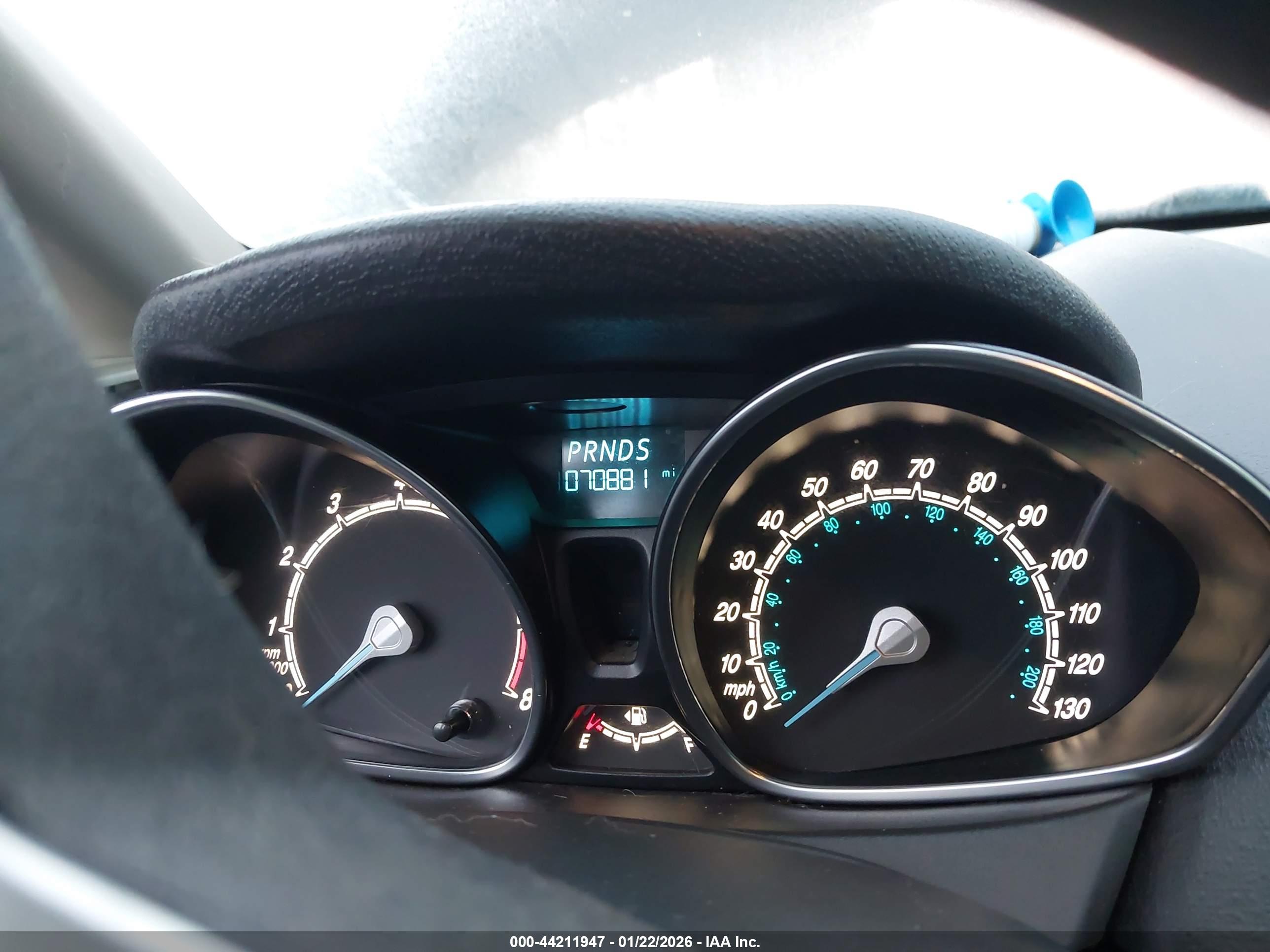 FORD FIESTA image 7
